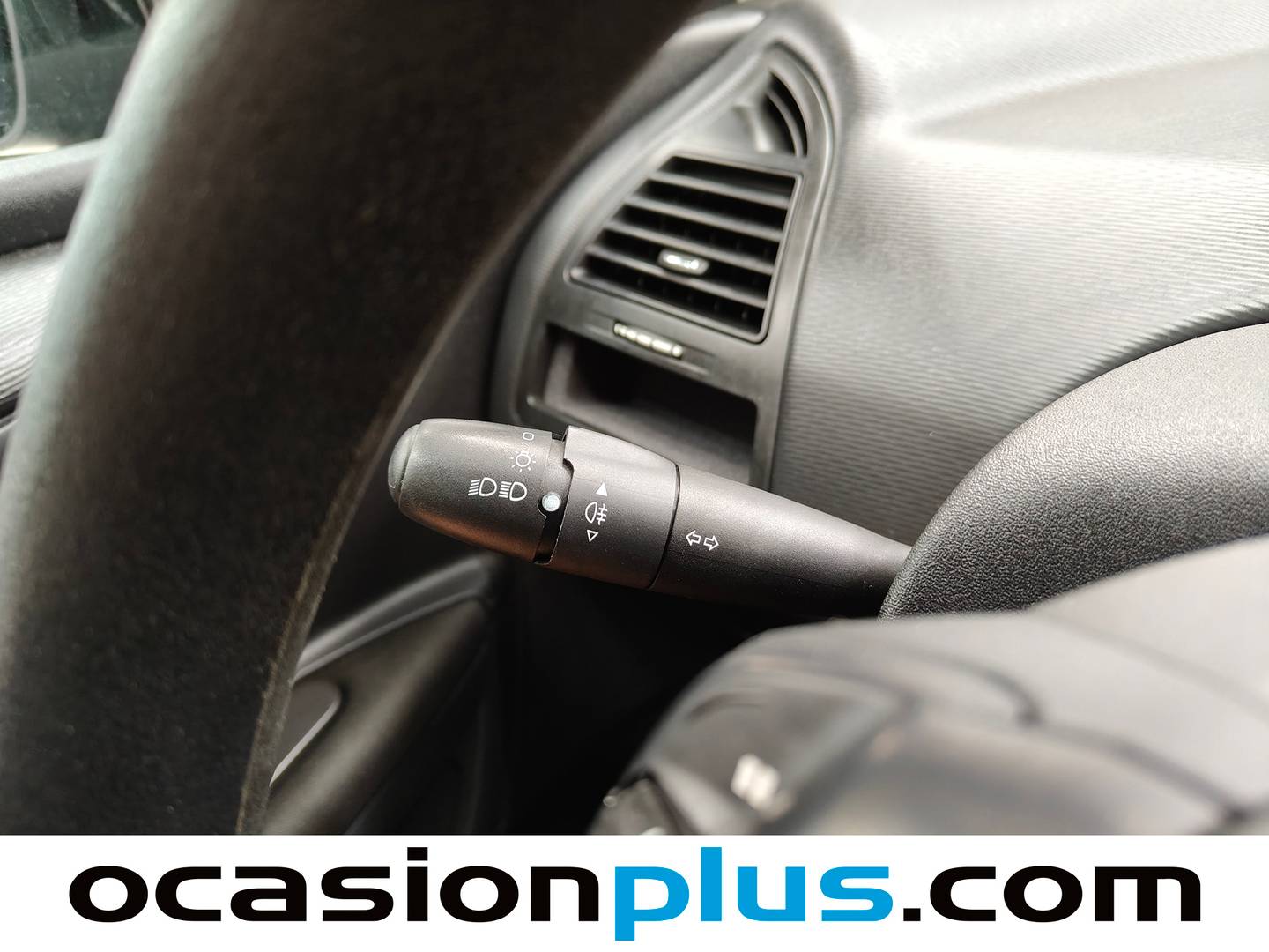 Citroën C4 Citroën C4 1.4i 16v LX (88 CV) de segunda mano