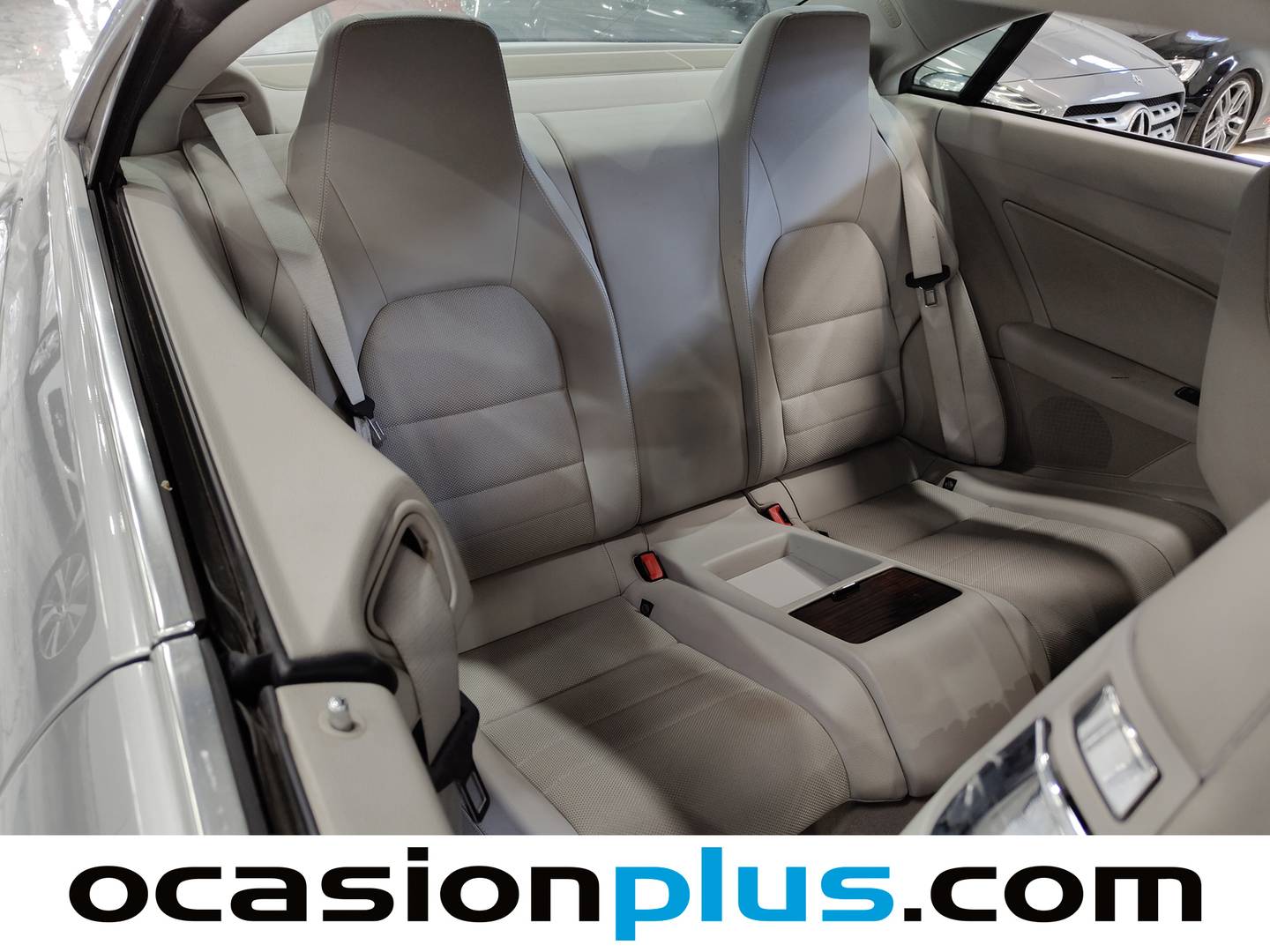 Foto Mercedes Clase E Mercedes-Benz Clase E E 200 CGI Coupe Blue Efficiency Avantgarde (184 CV)