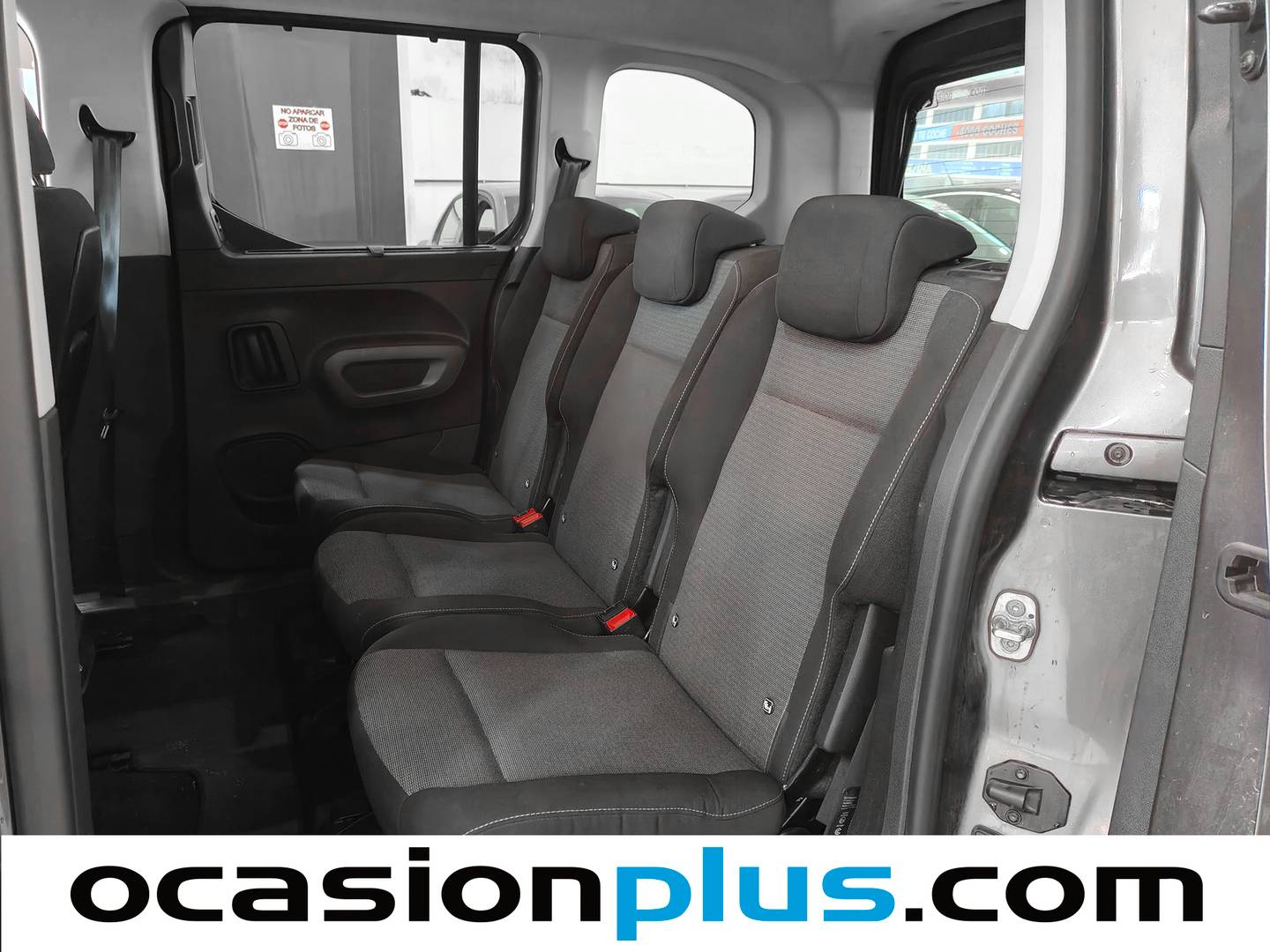 Foto asientos traseros Toyota Proace City Verso Toyota Proace City Verso 1.2 Family Active L1 Auto (131 CV)