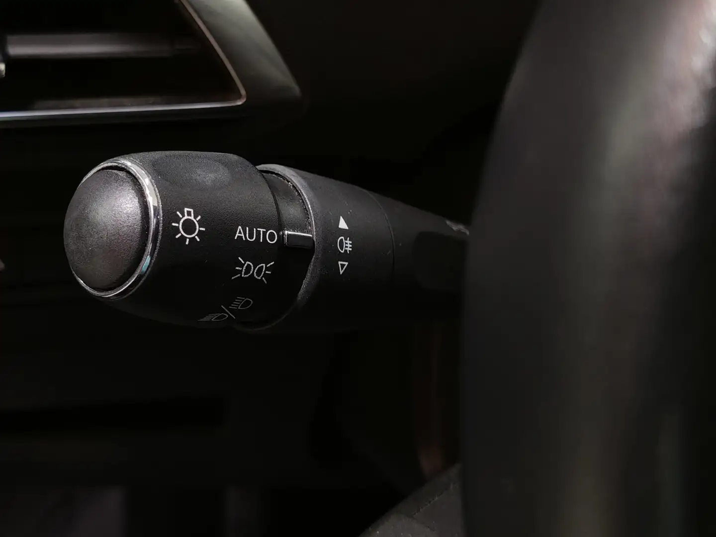 Foto Peugeot 3008 Peugeot 3008 PureTech 130 S&S Allure Pack (130 CV)