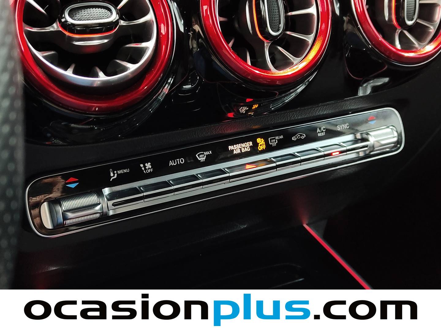 Foto Mercedes GLA Mercedes-Benz GLA 200 D (150 CV) Pack AMG