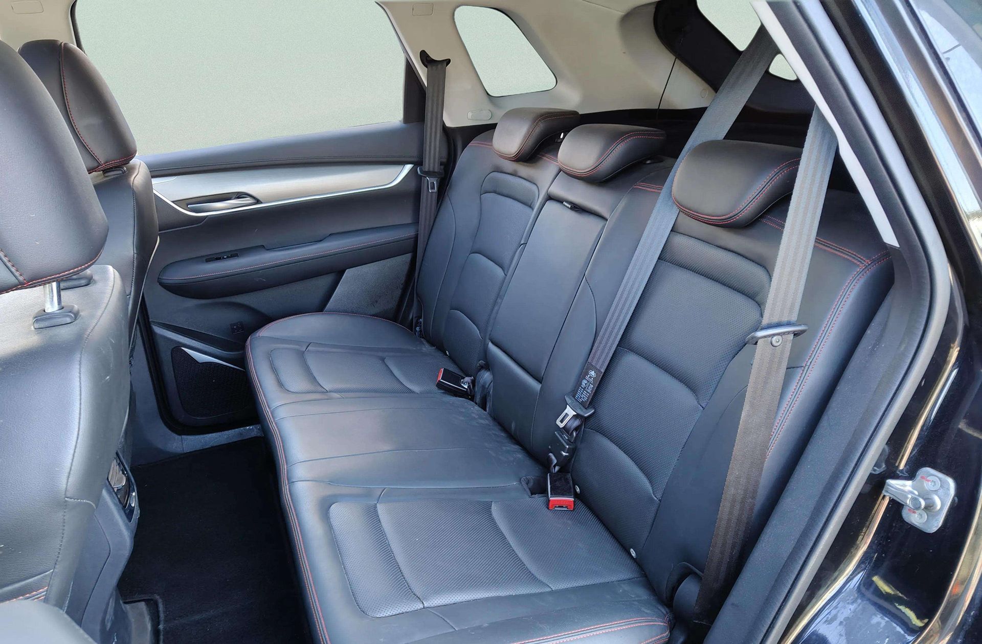 SWM G01 1.5T Luxury - foto 12