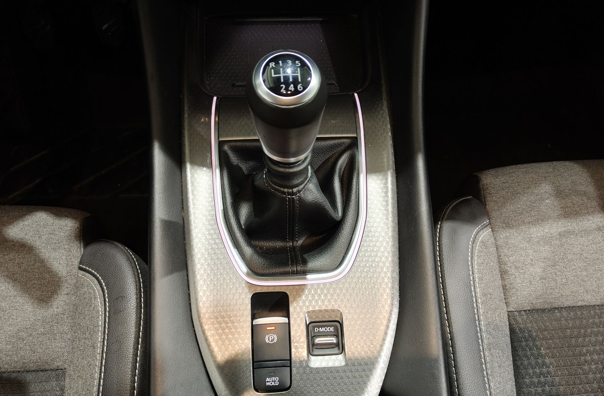 Nissan Qashqai DIG-T 140 N-Connecta - foto 5