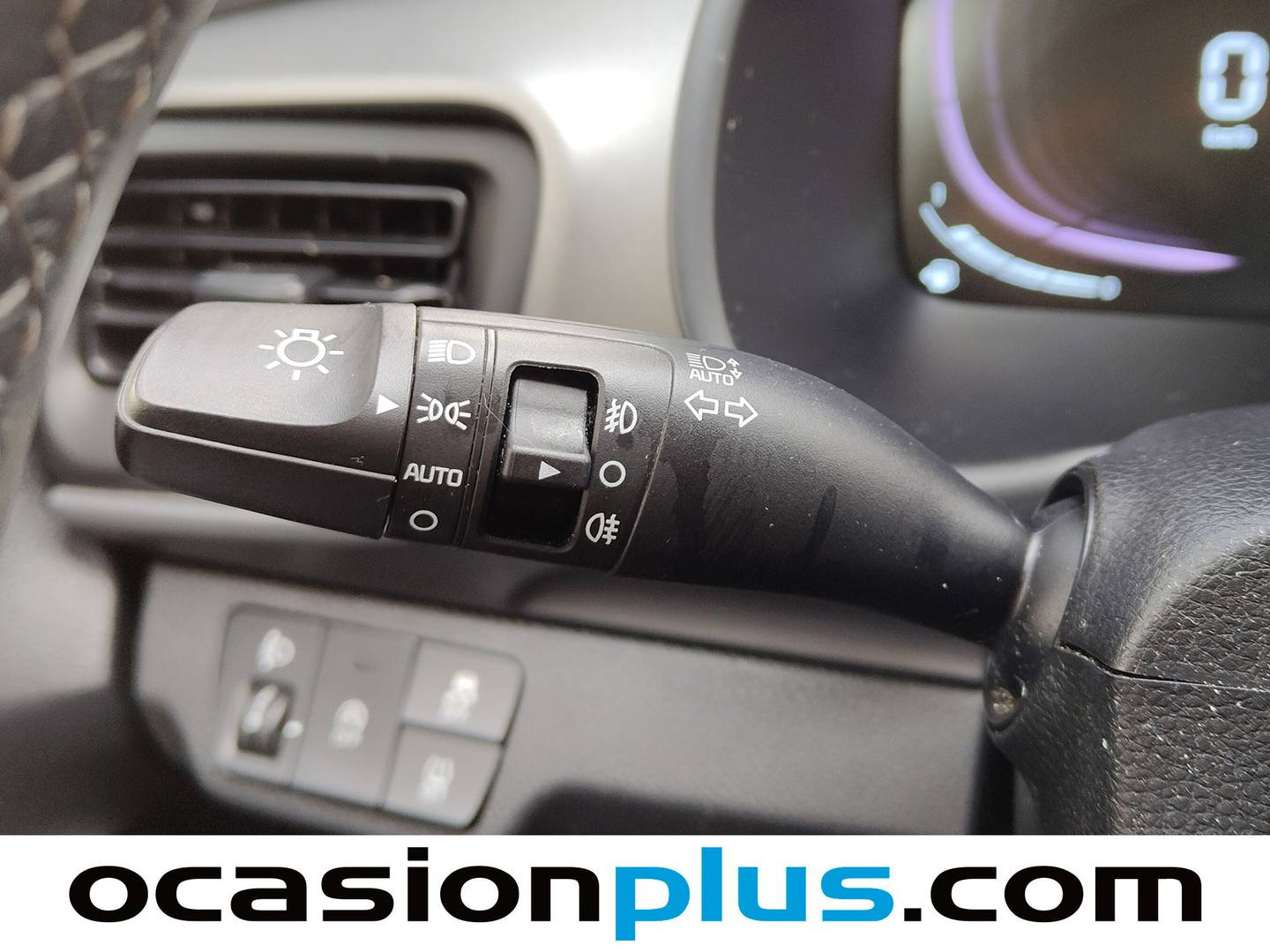 Acabados KIA Stonic KIA Stonic 1.2 DPi Concept (79 CV)