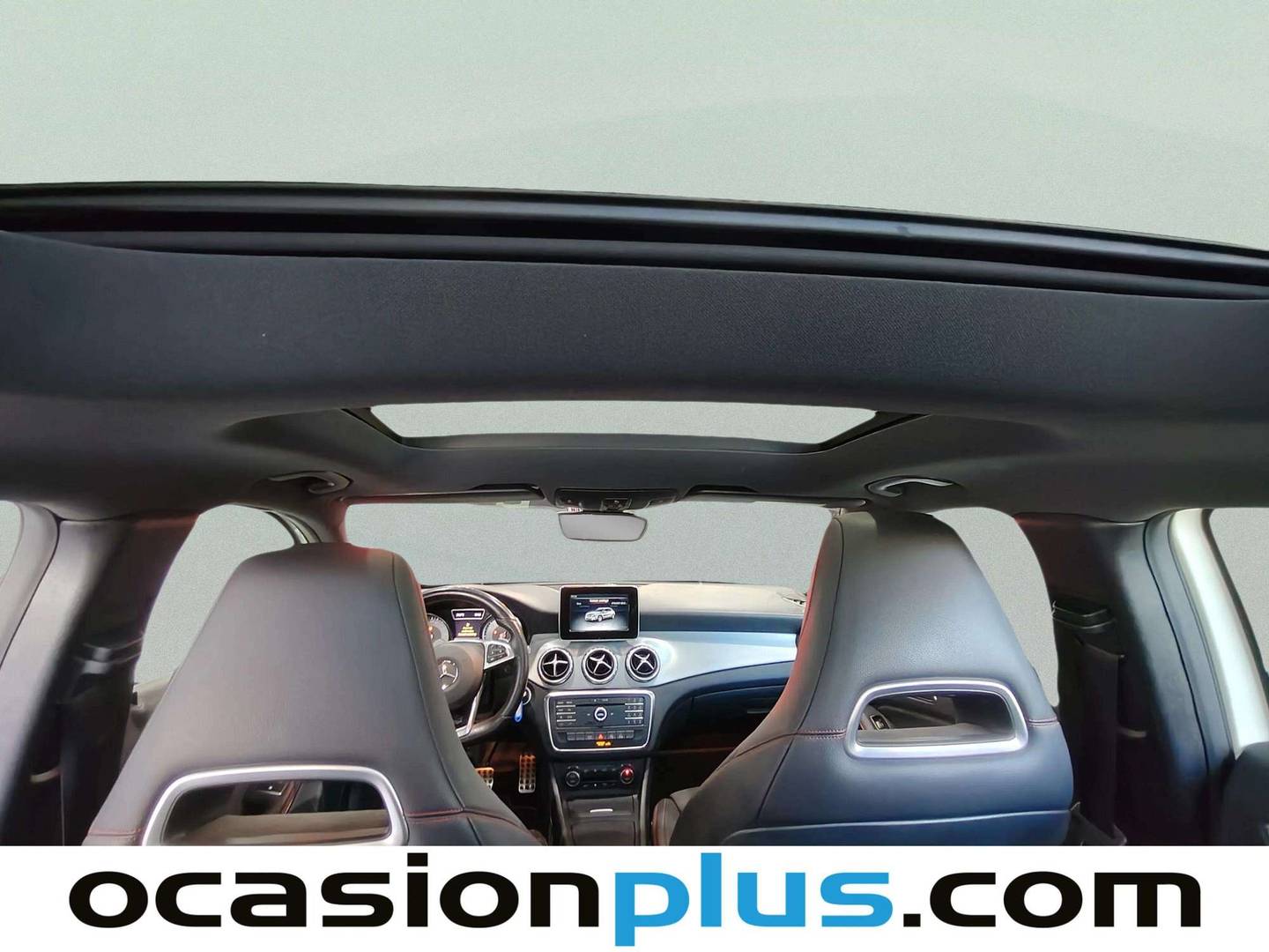 Foto Mercedes GLA Mercedes-Benz GLA GLA 200 d AMG Line  (136 CV)