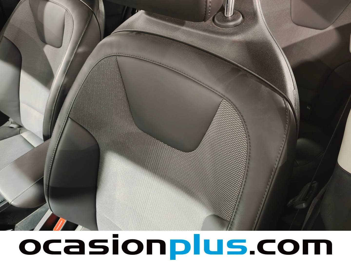 Acabados KIA Niro KIA Niro 1.6 GDi HEV Híbrido Drive (141 CV)