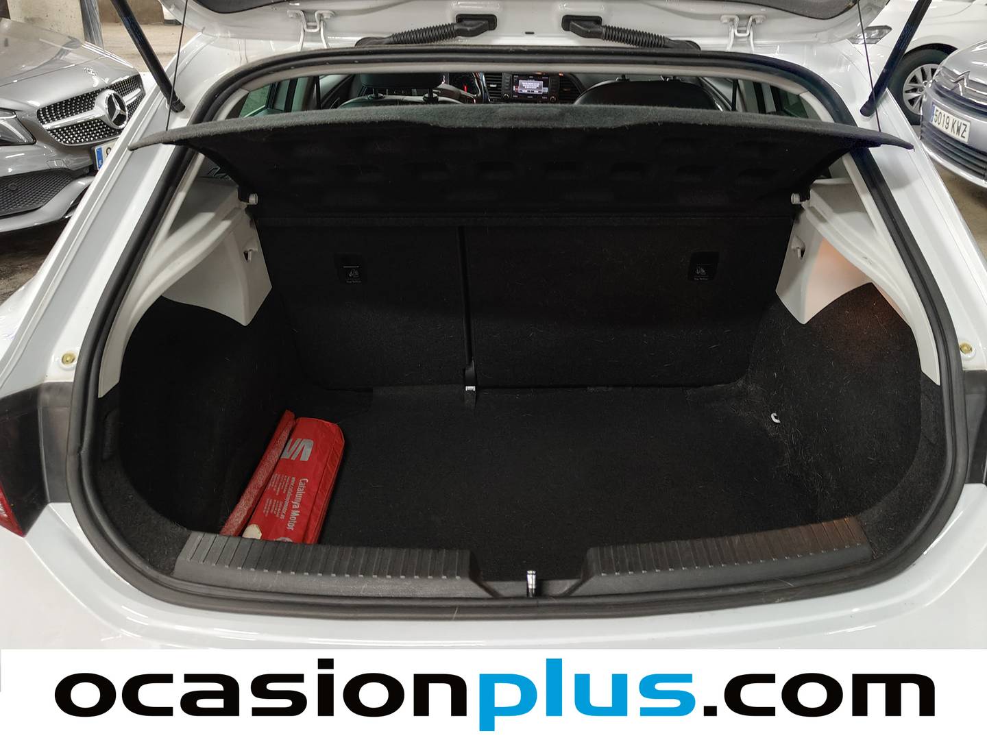 Fotos maletero Seat León Seat León 1.6 TDI S&S Style Connect DSG-7 (110 CV)