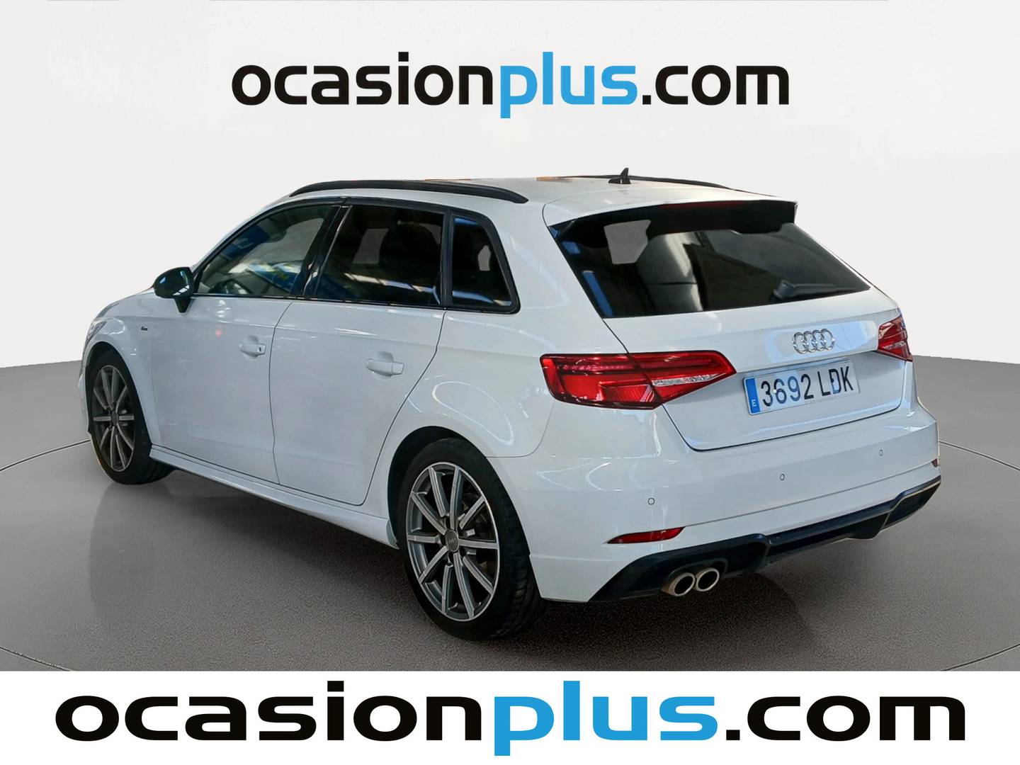 Foto trasera Audi A3 Audi A3 Sportback Black Line 35 TFSI (150 CV) S-Tronic izquierda