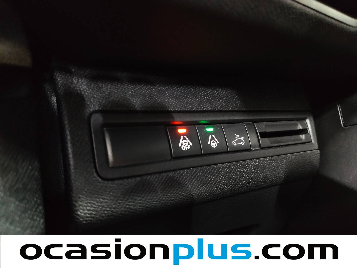 Foto Peugeot 3008 Peugeot 3008 PureTech 130 S&S GT EAT8 (130 CV)