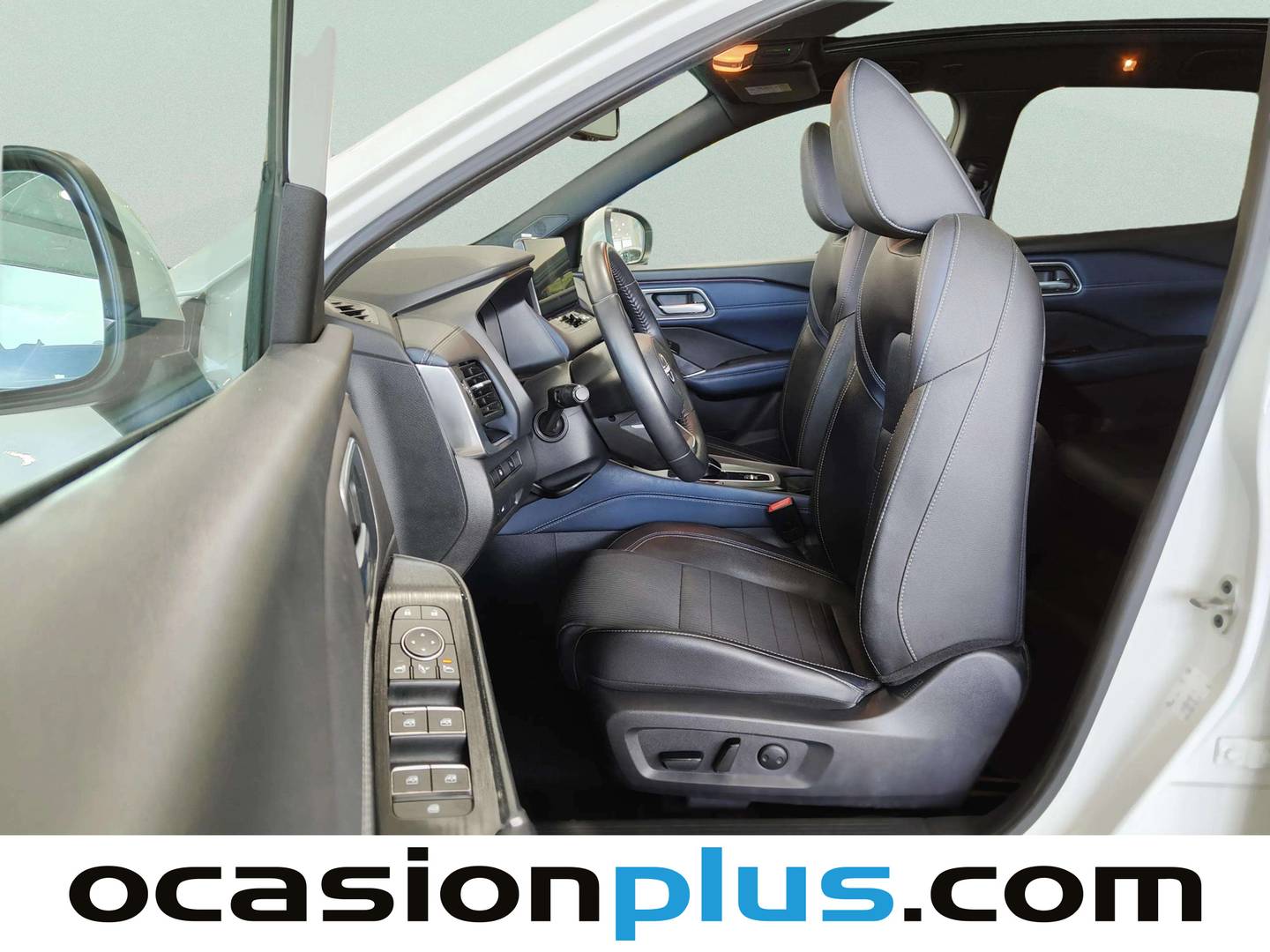 Foto asientos delanteros Nissan QASHQAI Nissan Qashqai E-POWER Tekna Auto (190 CV)