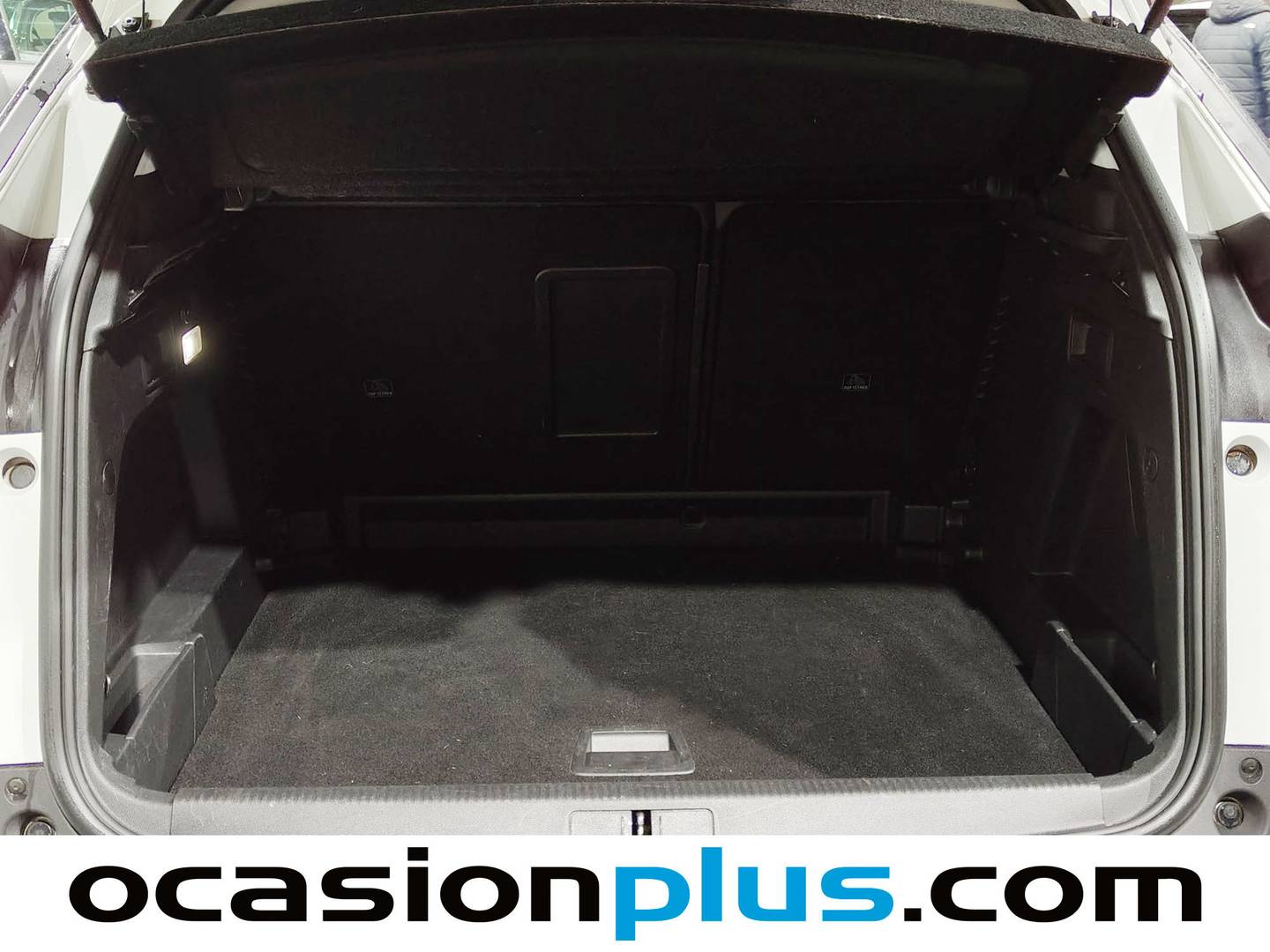 Foto Peugeot 3008 Peugeot 3008 BlueHDi 120 S&S Allure EAT6 (120 CV)