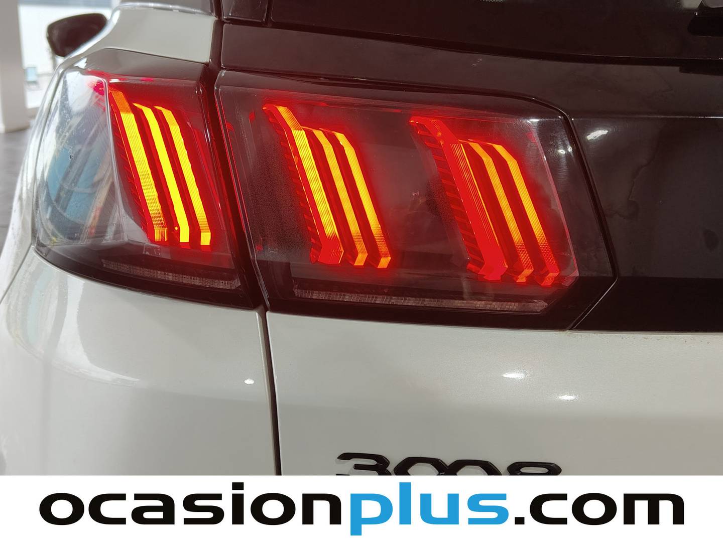 Foto Peugeot 3008 Peugeot 3008 PureTech 130 S&S GT EAT8 (130 CV)