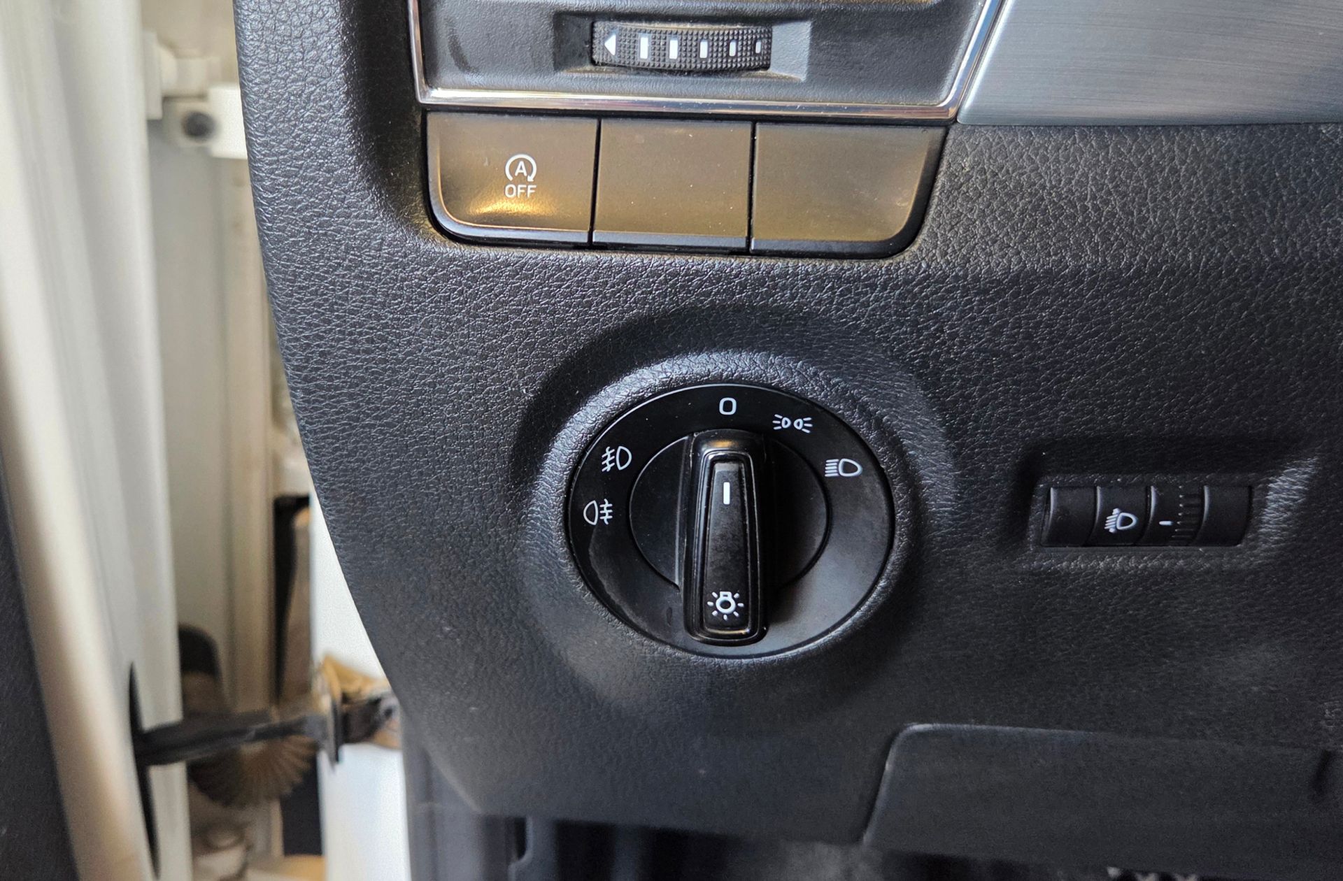 Škoda Fabia 1.0 MPI Like - foto 21