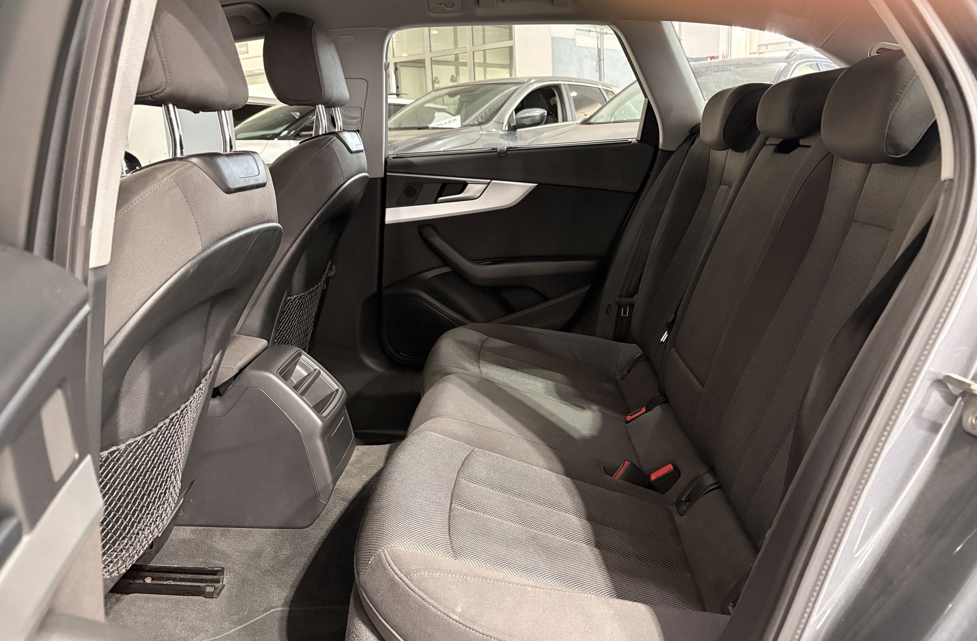 Audi A4 Avant 2.0 TDI quattro S tronic - foto 12