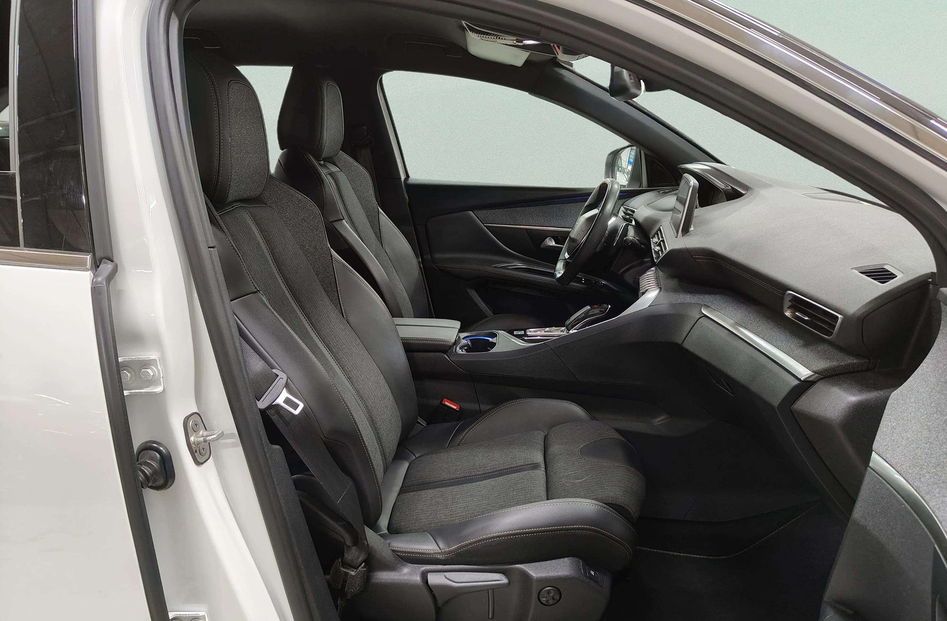 Peugeot 3008 PureTech 180 GT Line EAT8 - foto 22