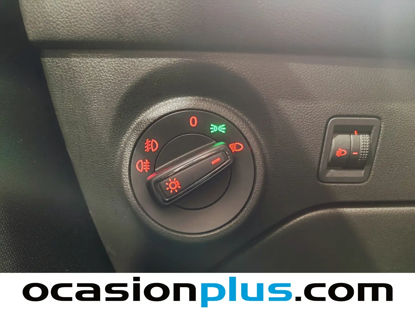 Foto Seat León SEAT León 1.2 TSI S&S Reference (110 CV)