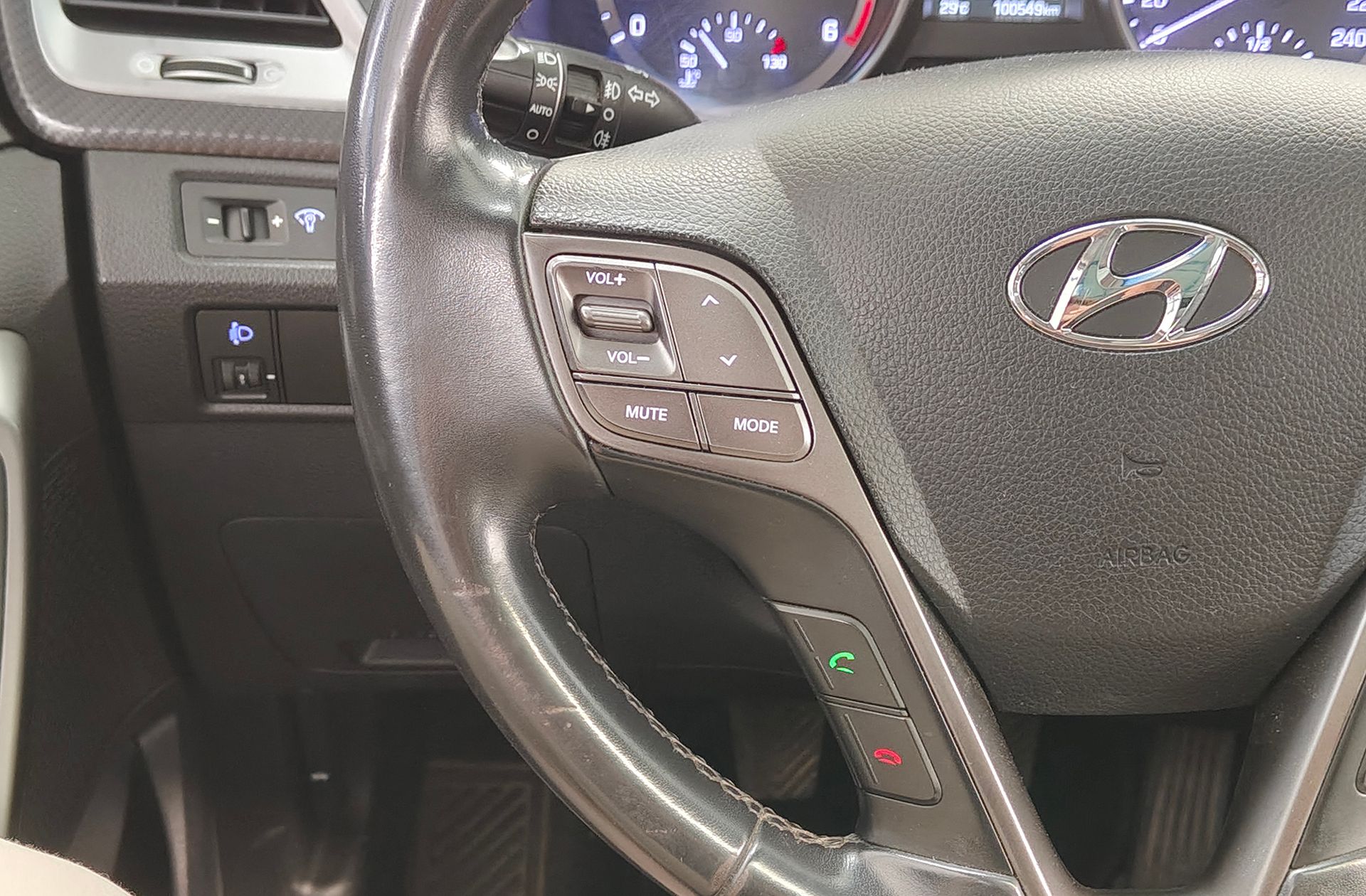 Hyundai Santa Fe 2.2 CRDi SLE 4x2 7S 7 plazas - foto 29