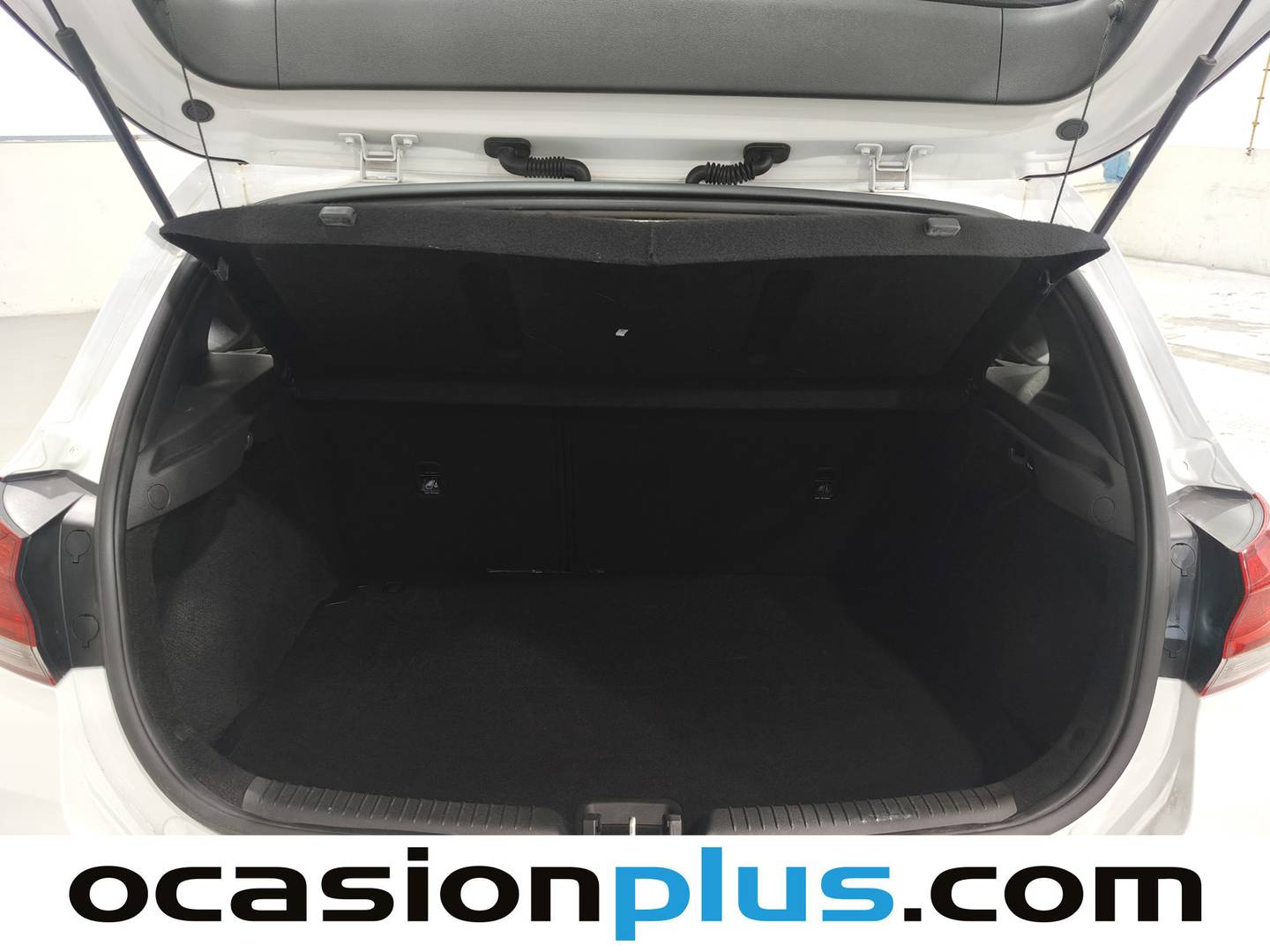 Fotos maletero Hyundai i30 Hyundai i30 1.6 CRDi Klass (116 CV)