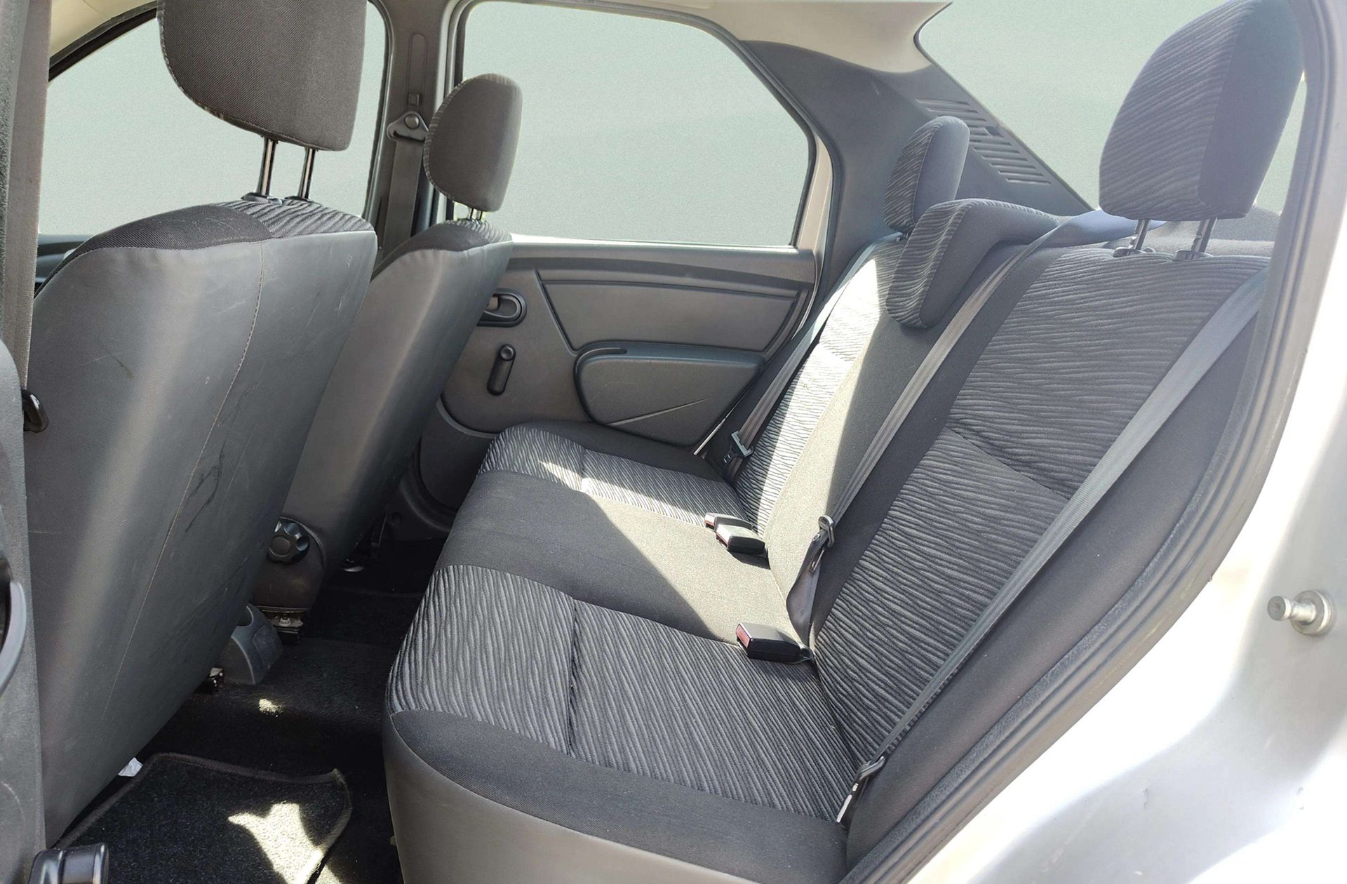 Dacia Logan Ambiance 1.5 dCi - foto 8