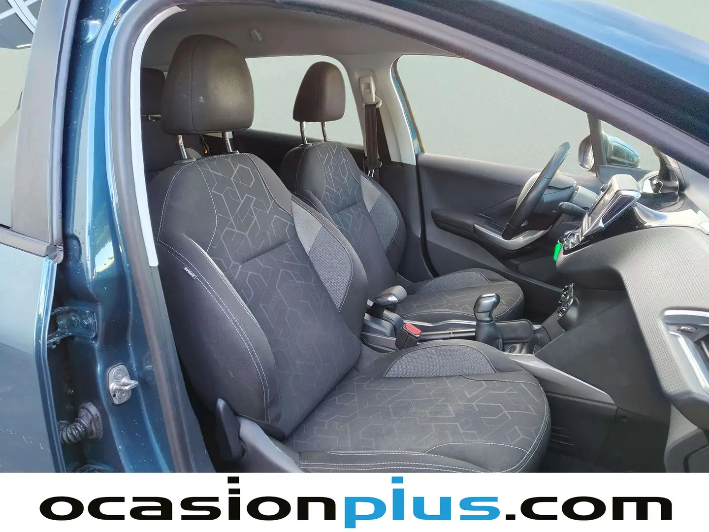 Foto Peugeot 2008 Peugeot 2008 BlueHDi 100 Style (100 CV)