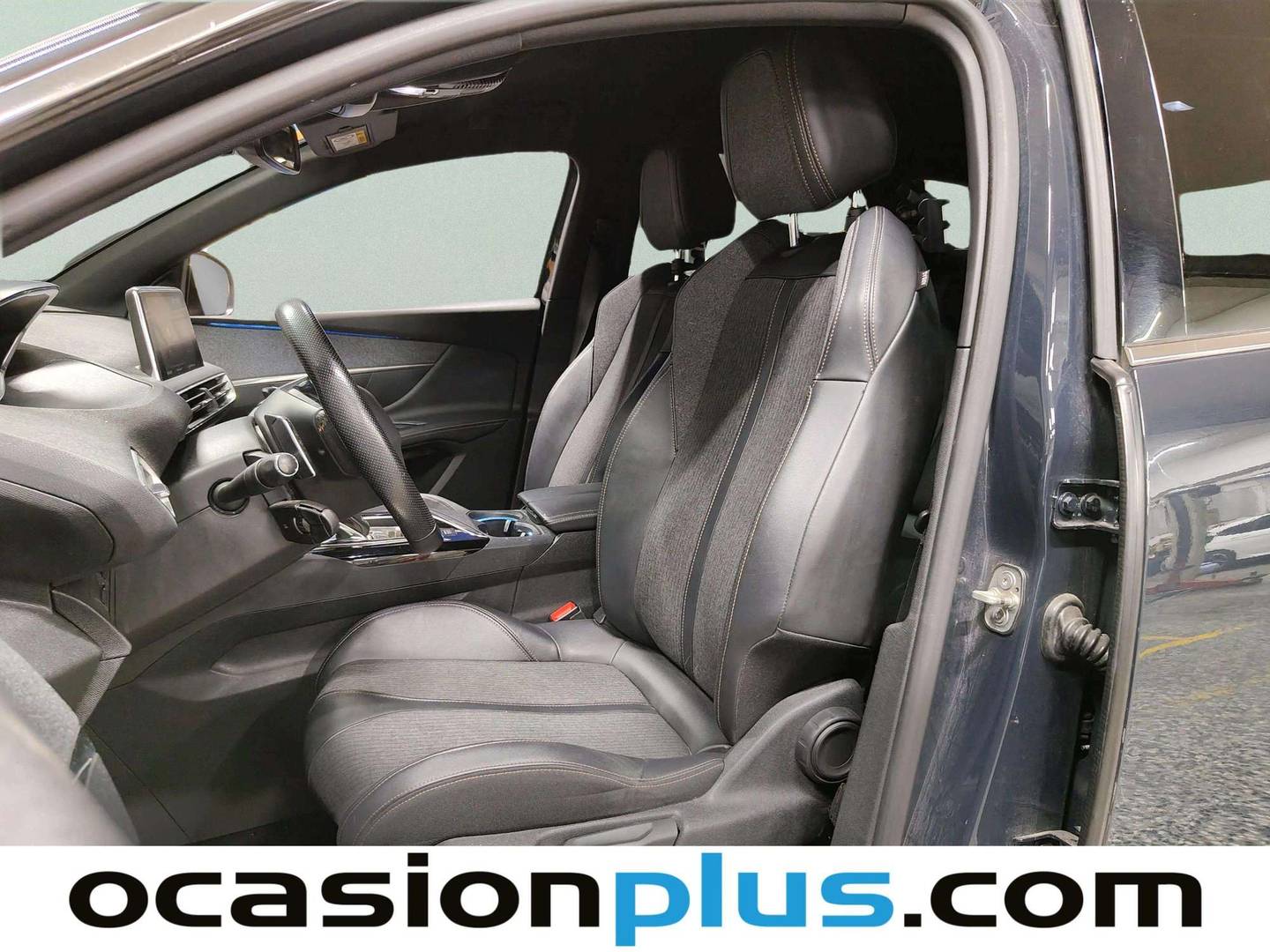 Foto asientos delanteros Peugeot 3008 Peugeot 3008 PureTech 130 S&S GT Line EAT8 (130 CV)