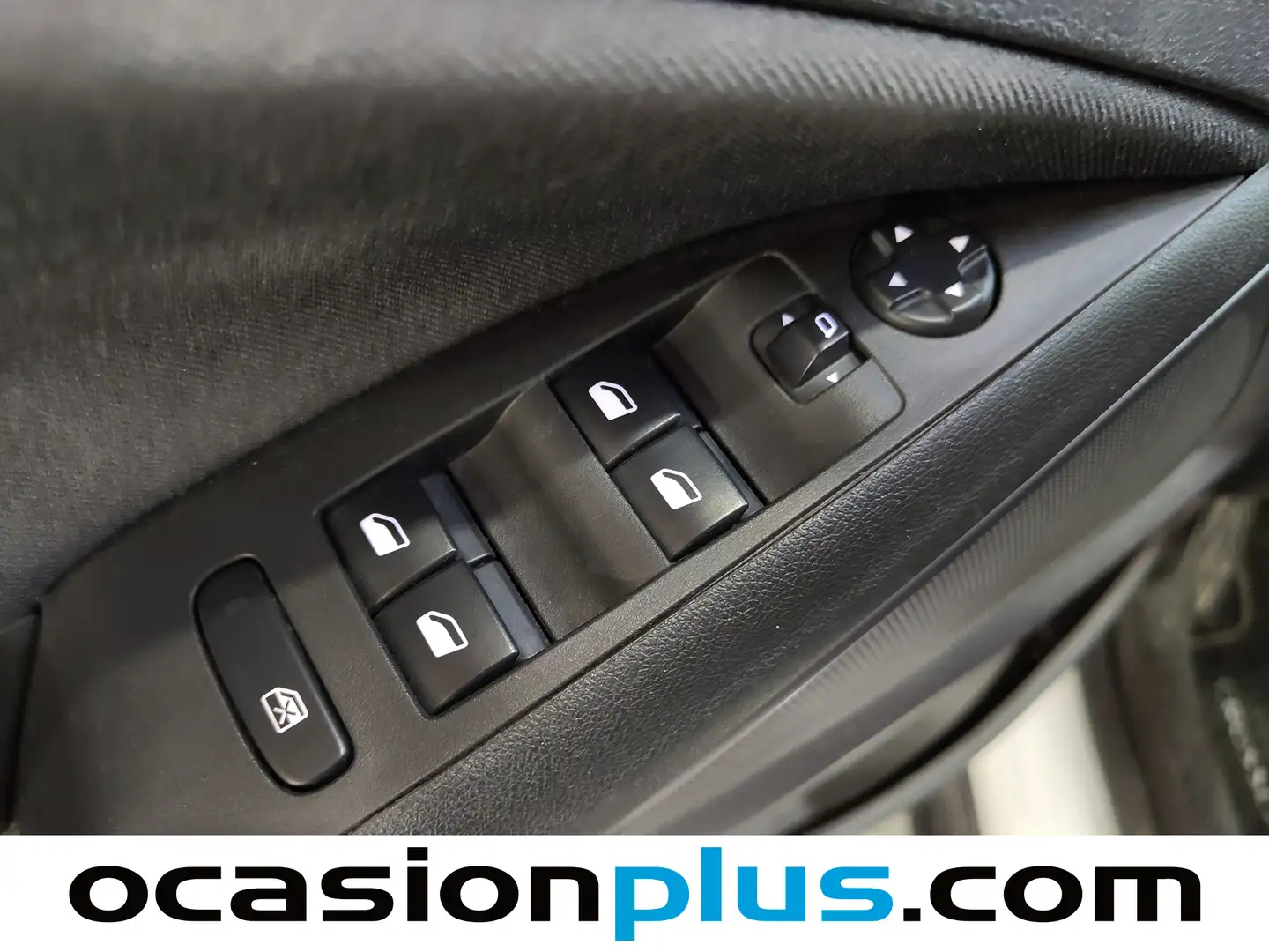 Foto Opel Crossland X Opel Crossland X 1.2 Edition Pro (81 CV) GLP