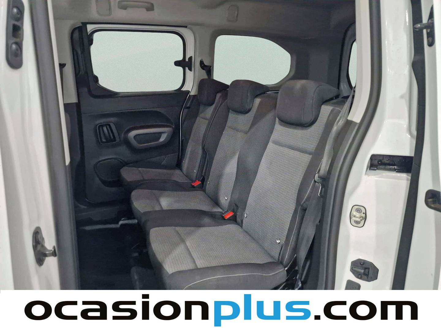 Foto asientos traseros Toyota Proace City Toyota Proace City 1.5 D VX L1 (131 CV)