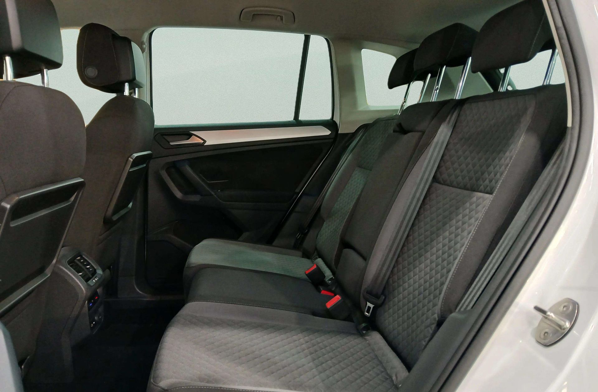 Volkswagen Tiguan Advance 1.5 TSI DSG Pack R-Line - foto 11