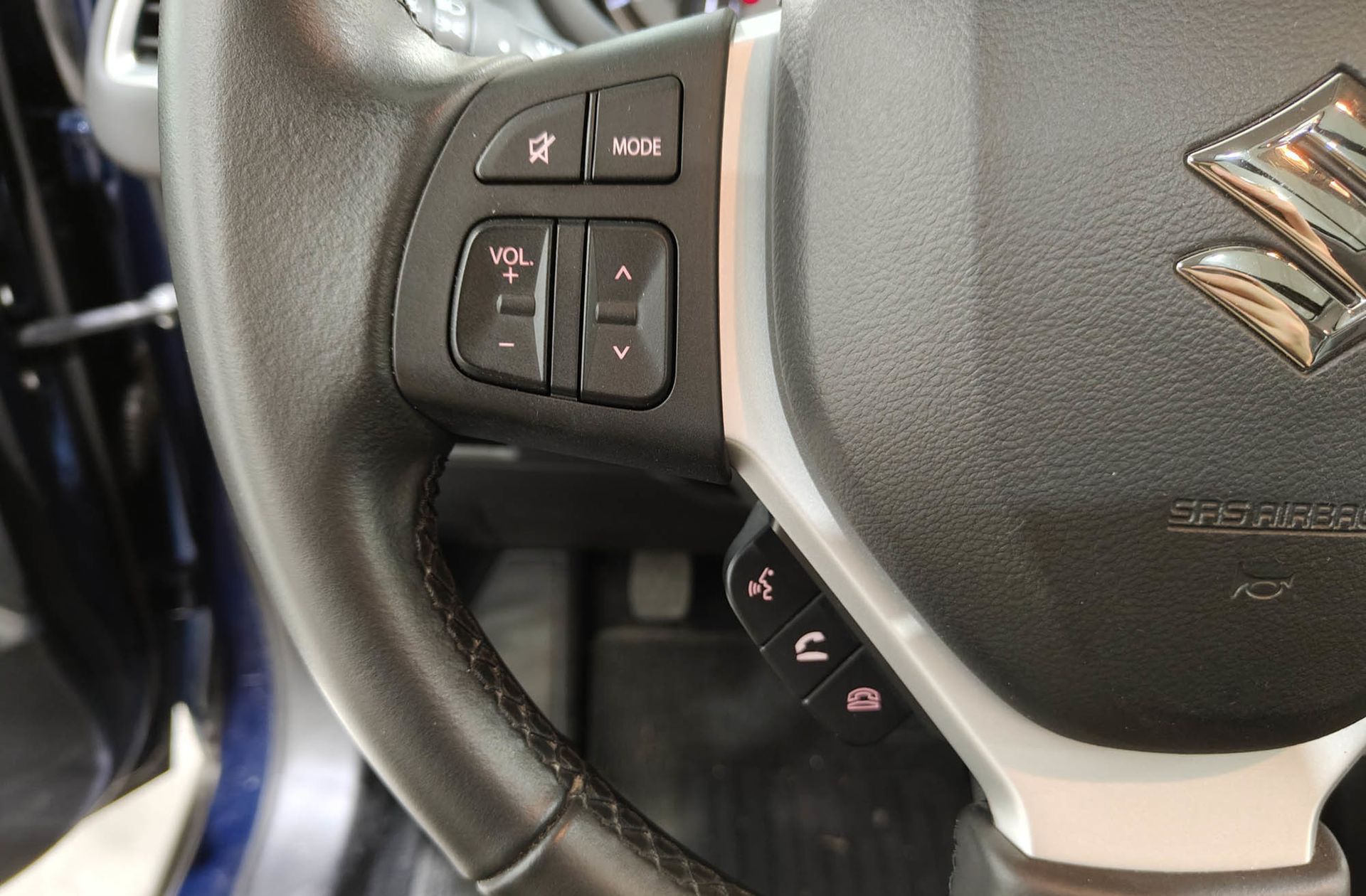 Suzuki S-Cross 1.4T Mild Hybrid S3 4WD 4x4 - foto 33