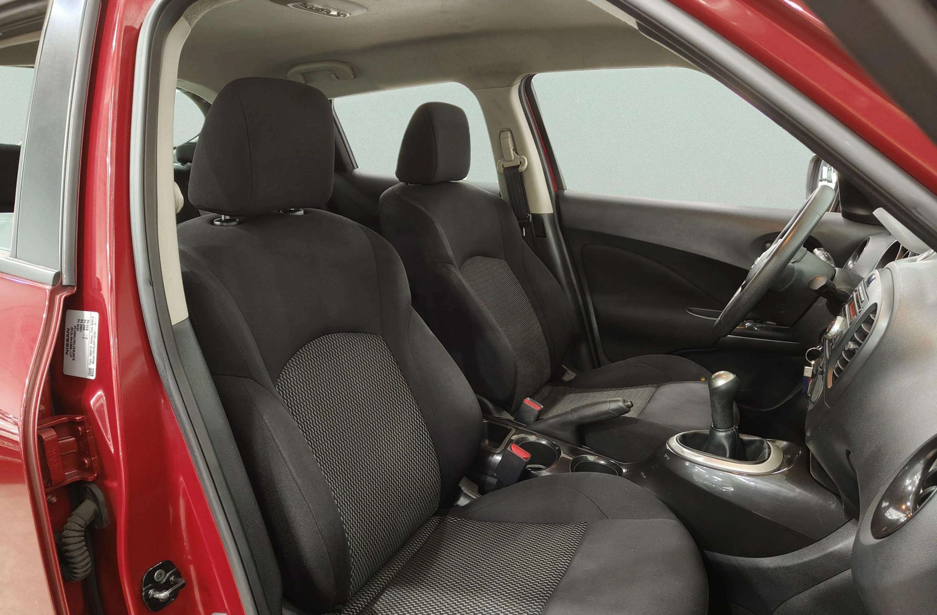 Nissan Juke 1.6 Visia 4x2 - foto 13