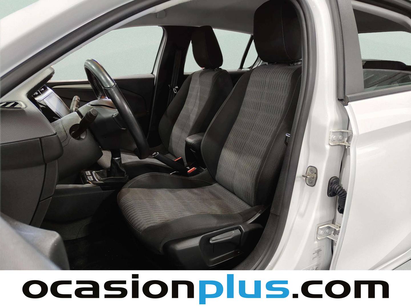 Foto asientos traseros Opel Corsa Opel Corsa 1.2 XEL S&S Edition (75 CV)