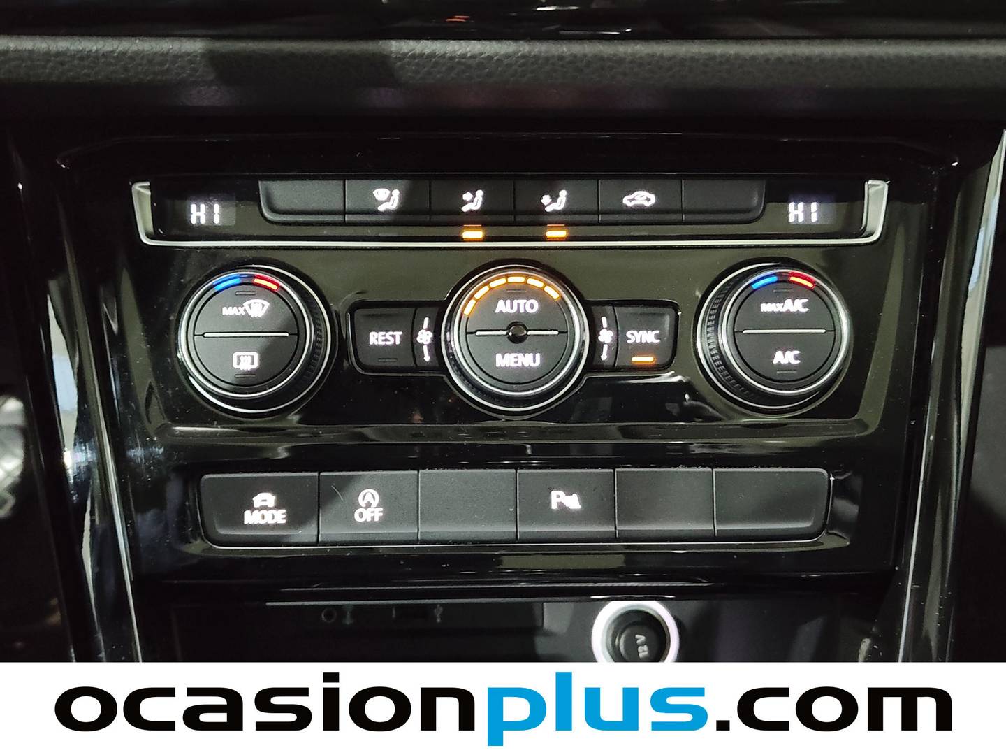 Foto Volkswagen Touran Volkswagen Touran Sport 2.0 TDI BMT (150 CV)