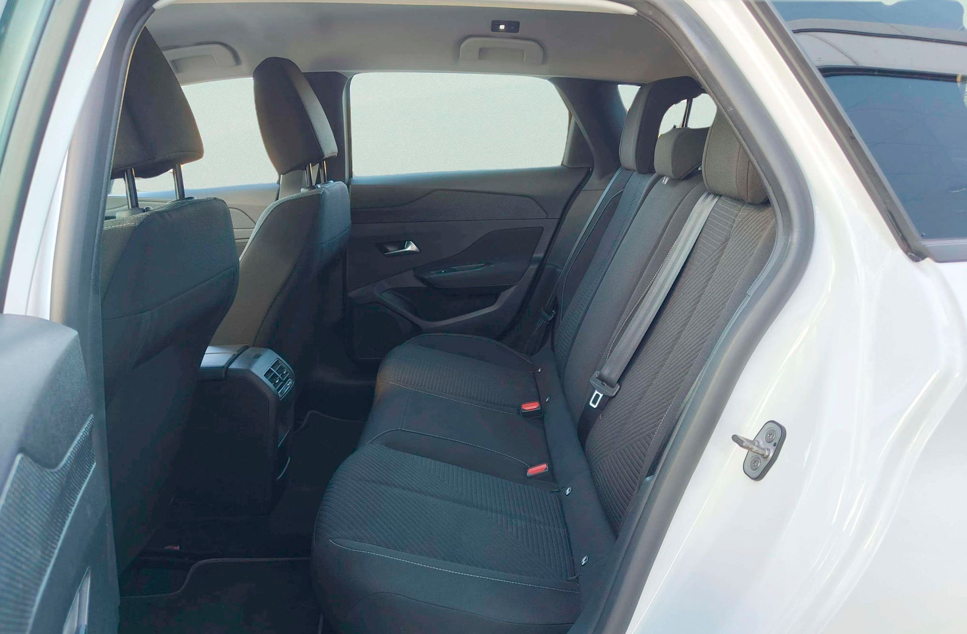 Peugeot 308 SW BlueHDi 130 Active Pack EAT8 - foto 10