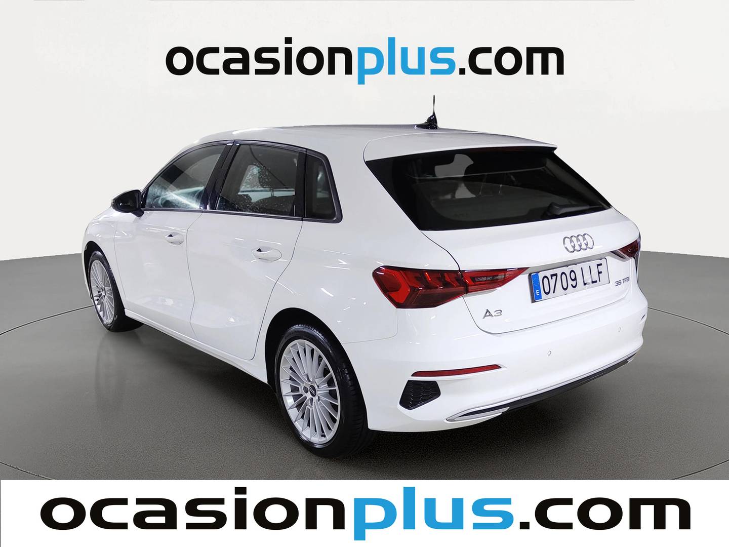 Foto trasera Audi A3 Audi A3 Sportback Advanced 35 TFSI (150 CV) izquierda