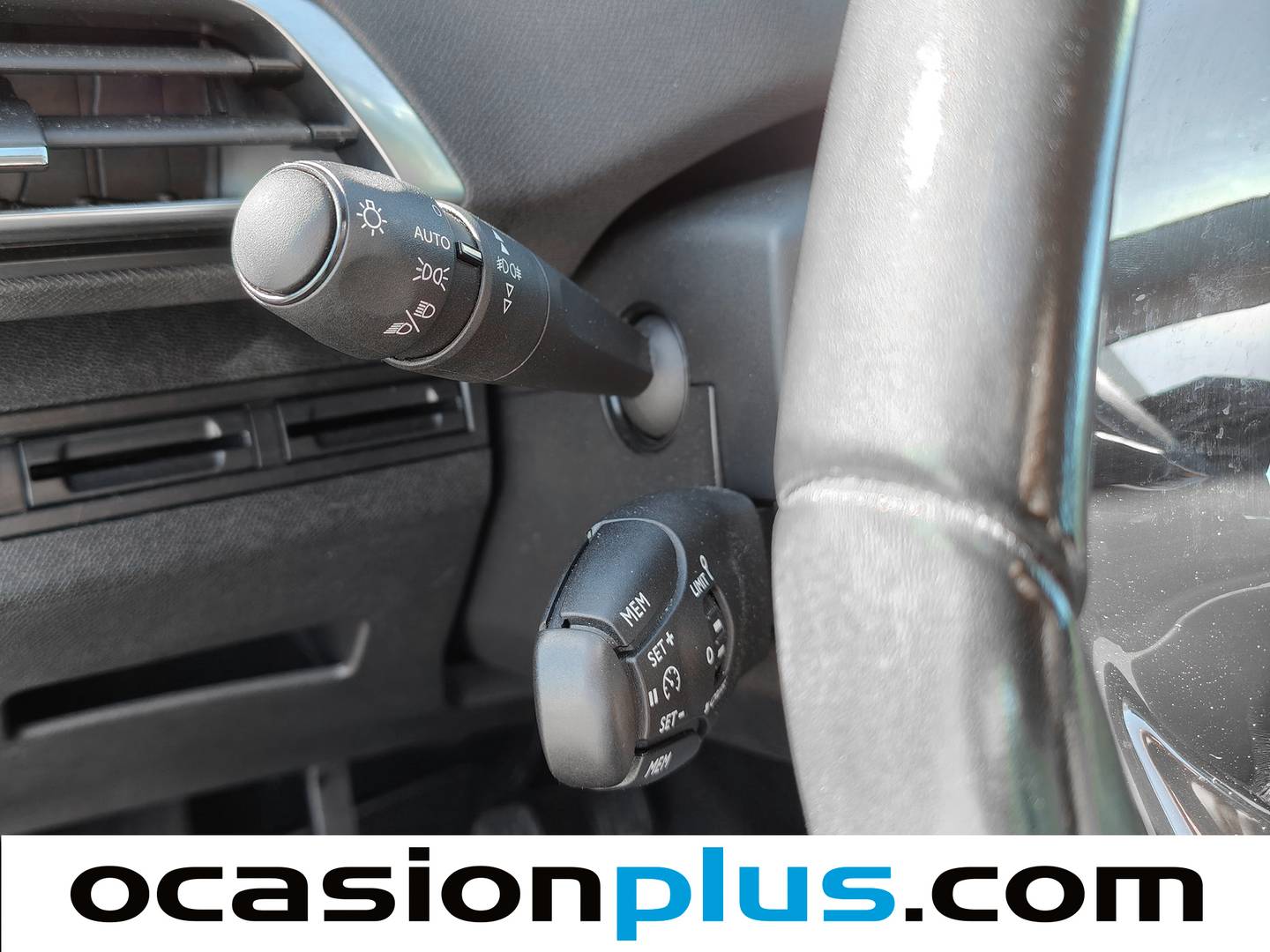 Foto Peugeot 3008 Peugeot 3008 1.5L BlueHDi (130CV) S&S Active