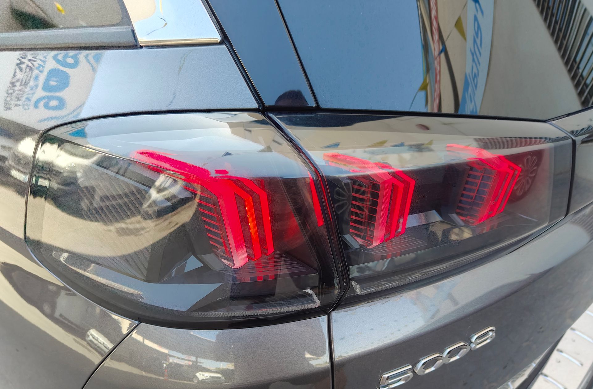 Peugeot 5008 1.2 Allure Pack eDCS6 - foto 18
