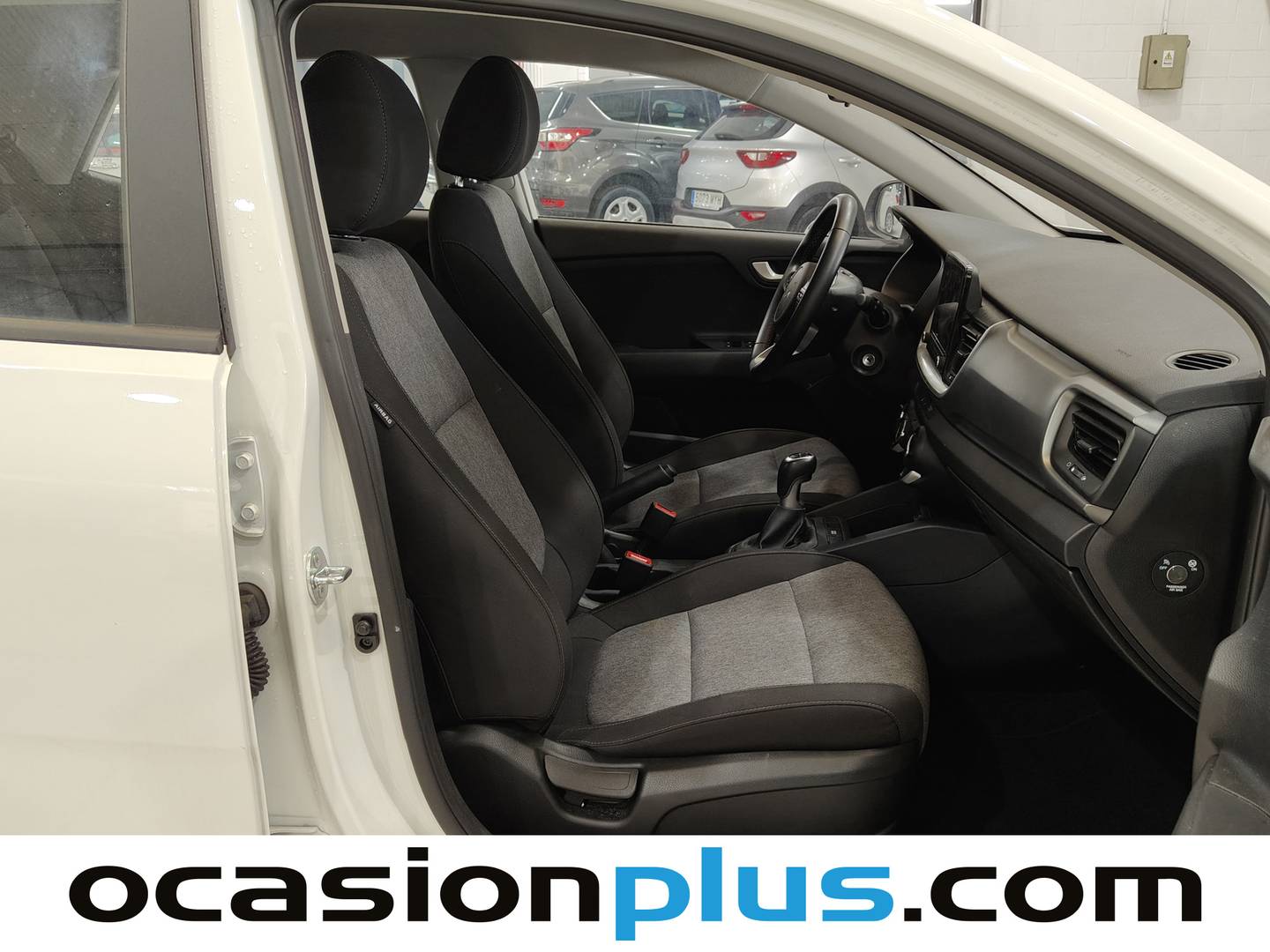KIA Stonic KIA Stonic 1.0 T-GDi MHEV MT Concept (100 CV) km 0