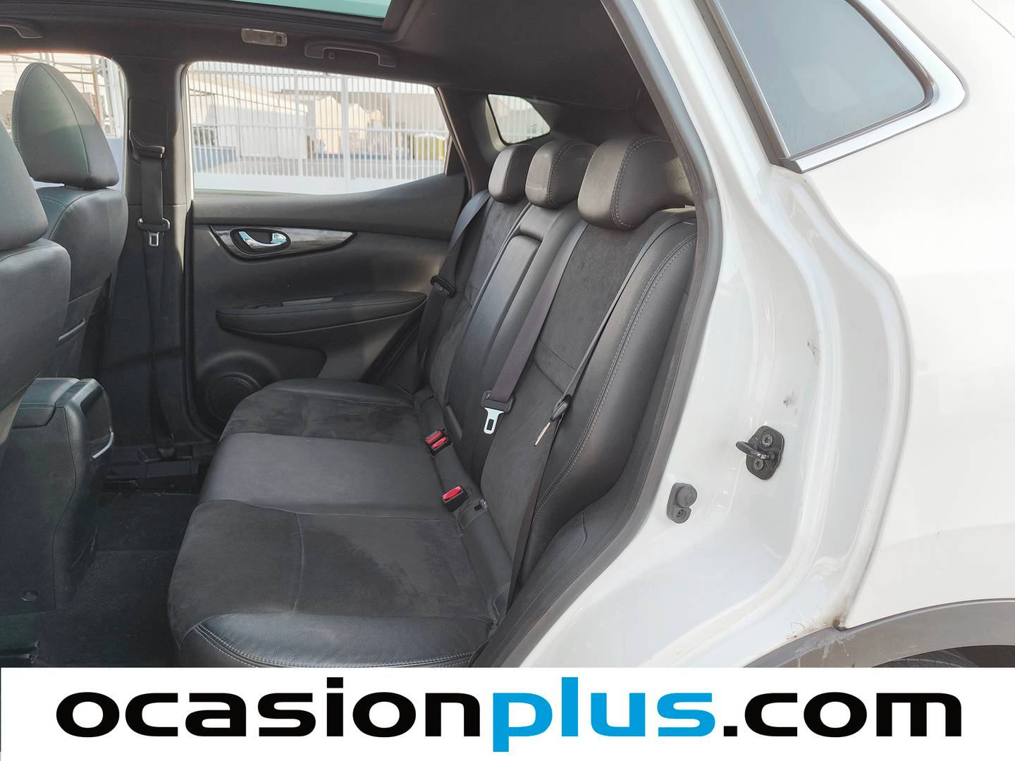 Foto asientos traseros Nissan QASHQAI Nissan Qashqai 1.2 DIG-T N-Vision 4x2 (115 CV)