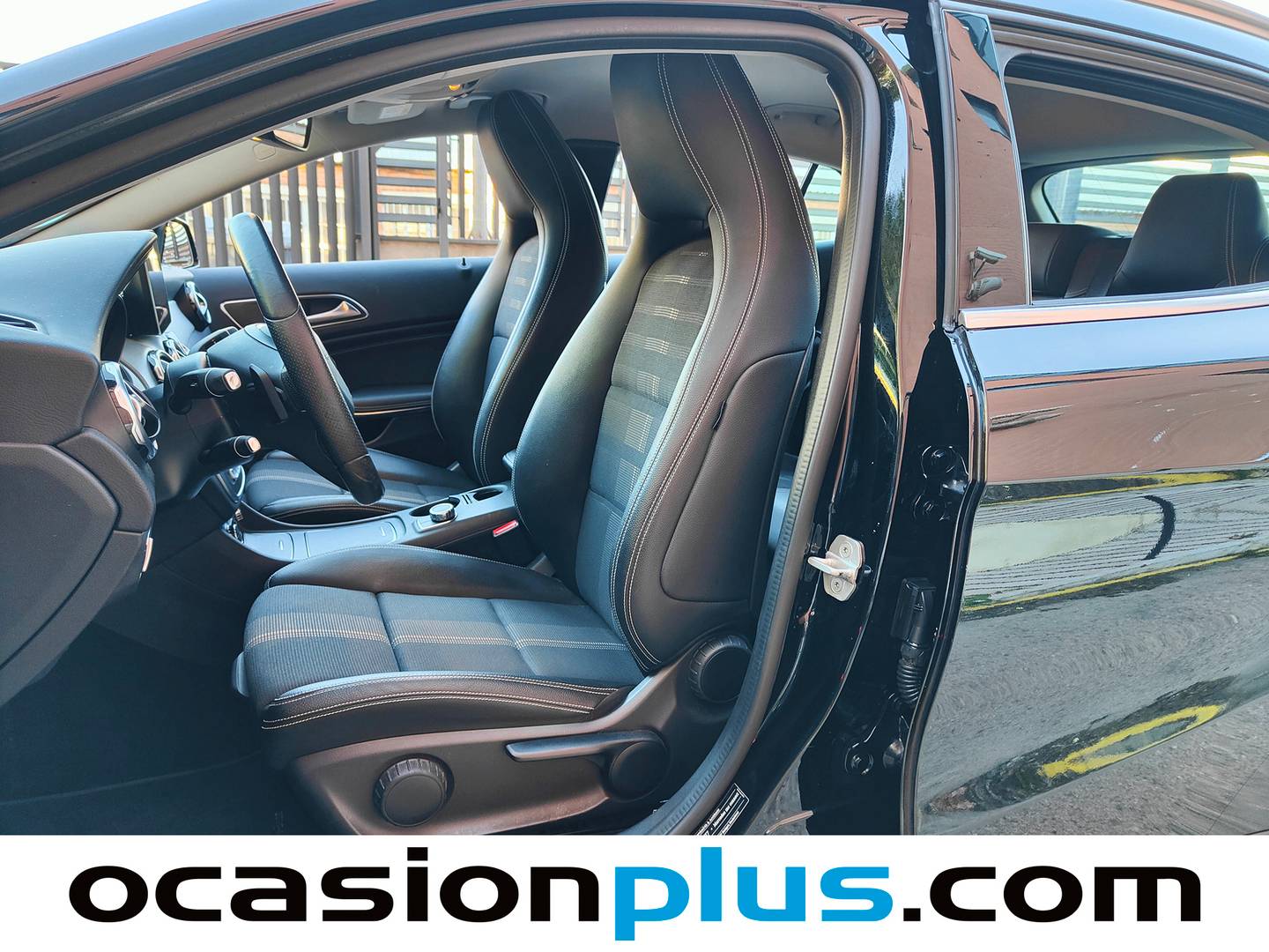 Foto asientos delanteros Mercedes GLA Mercedes GLA GLA 200 (156 CV)
