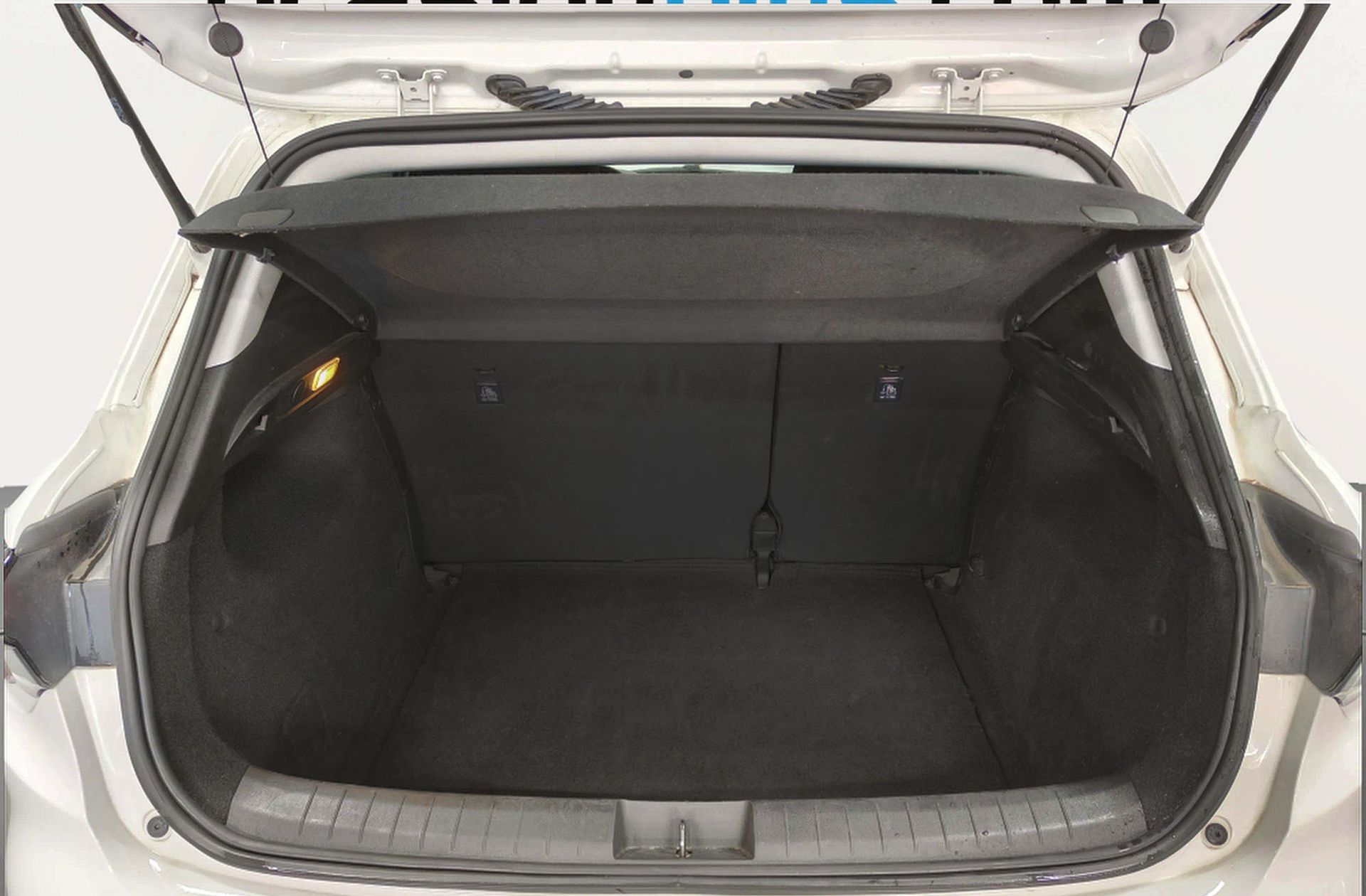 Fiat Tipo 1.5 Hybrid Cross DCT - foto 17