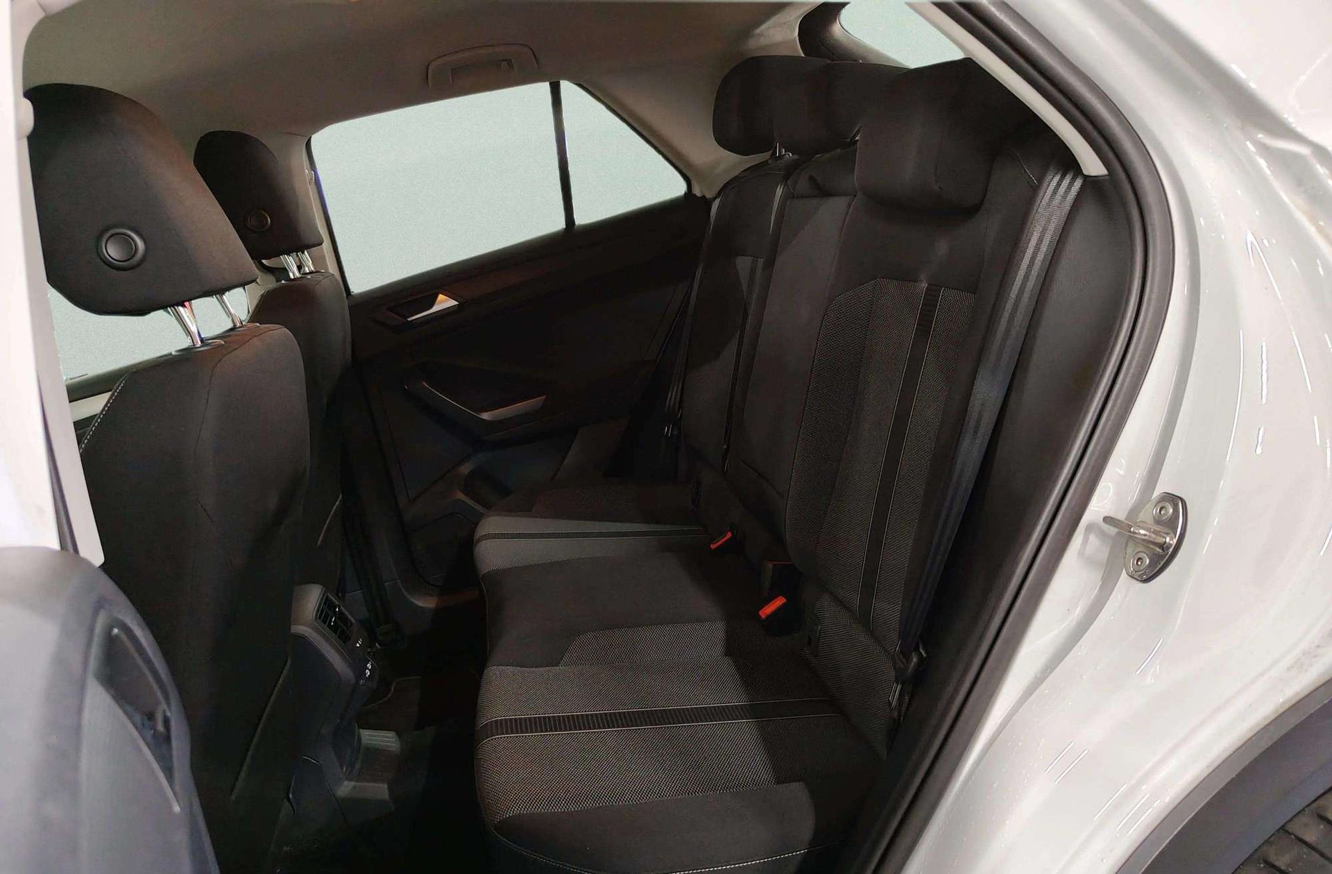 Volkswagen T-Roc Life 2.0 TDI - foto 11