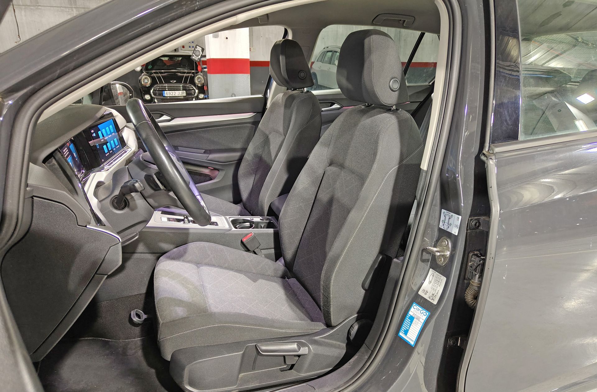 Volkswagen Golf 1.0 eTSI DSG - foto 11