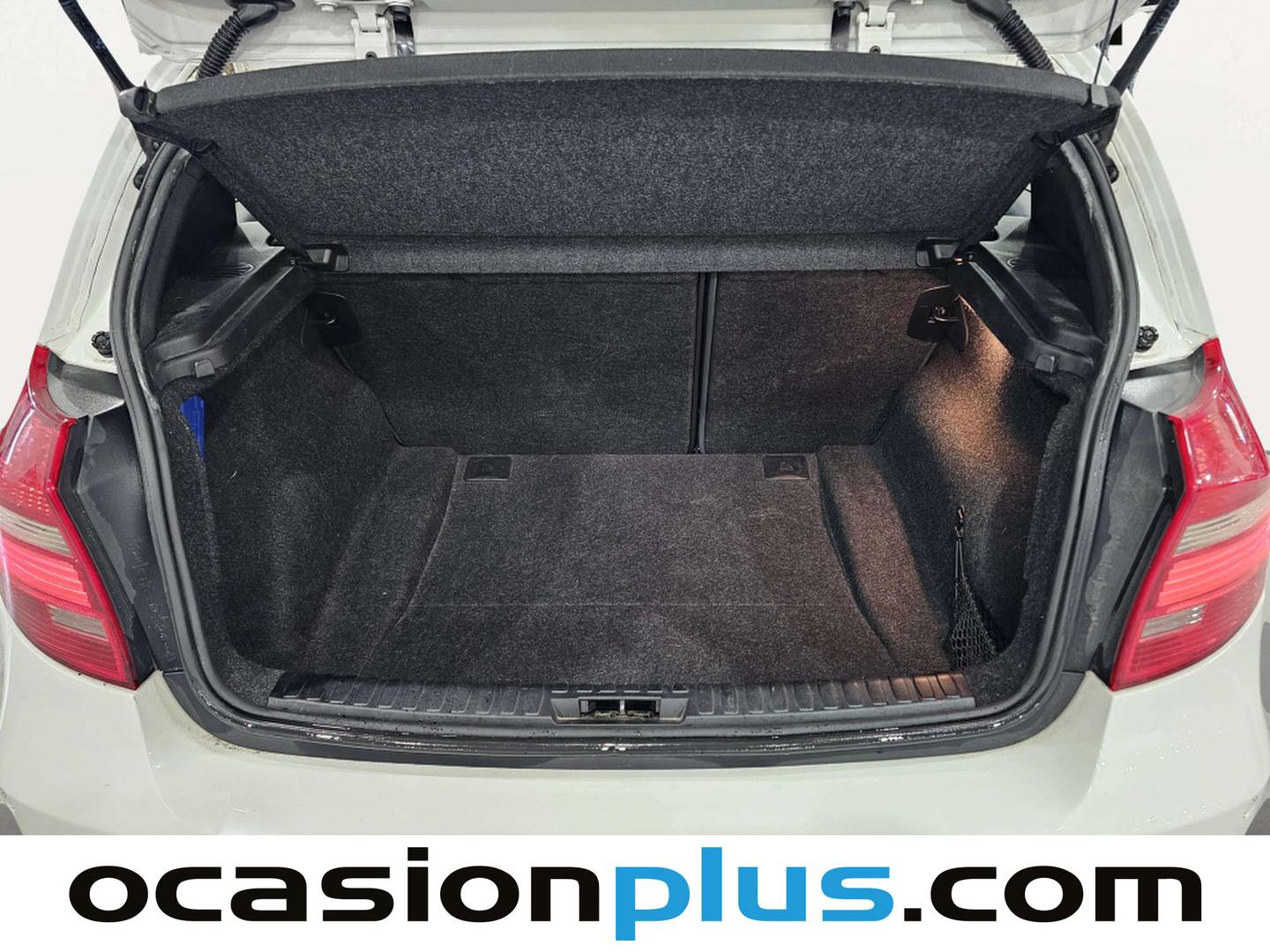 Fotos maletero BMW Serie 1 BMW Serie 1 118d (143 CV) PACK M