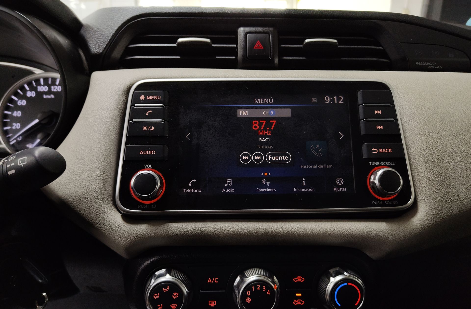 Nissan Micra IG-T 100 Acenta - foto 27