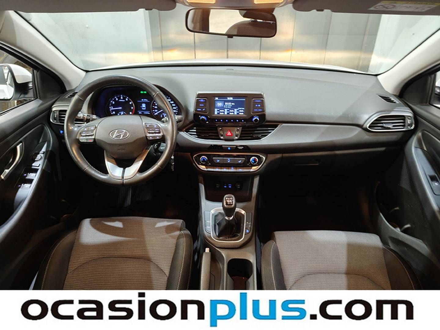 Foto Hyundai i30 Hyundai i30 1.4 MPI Essence (100 CV)