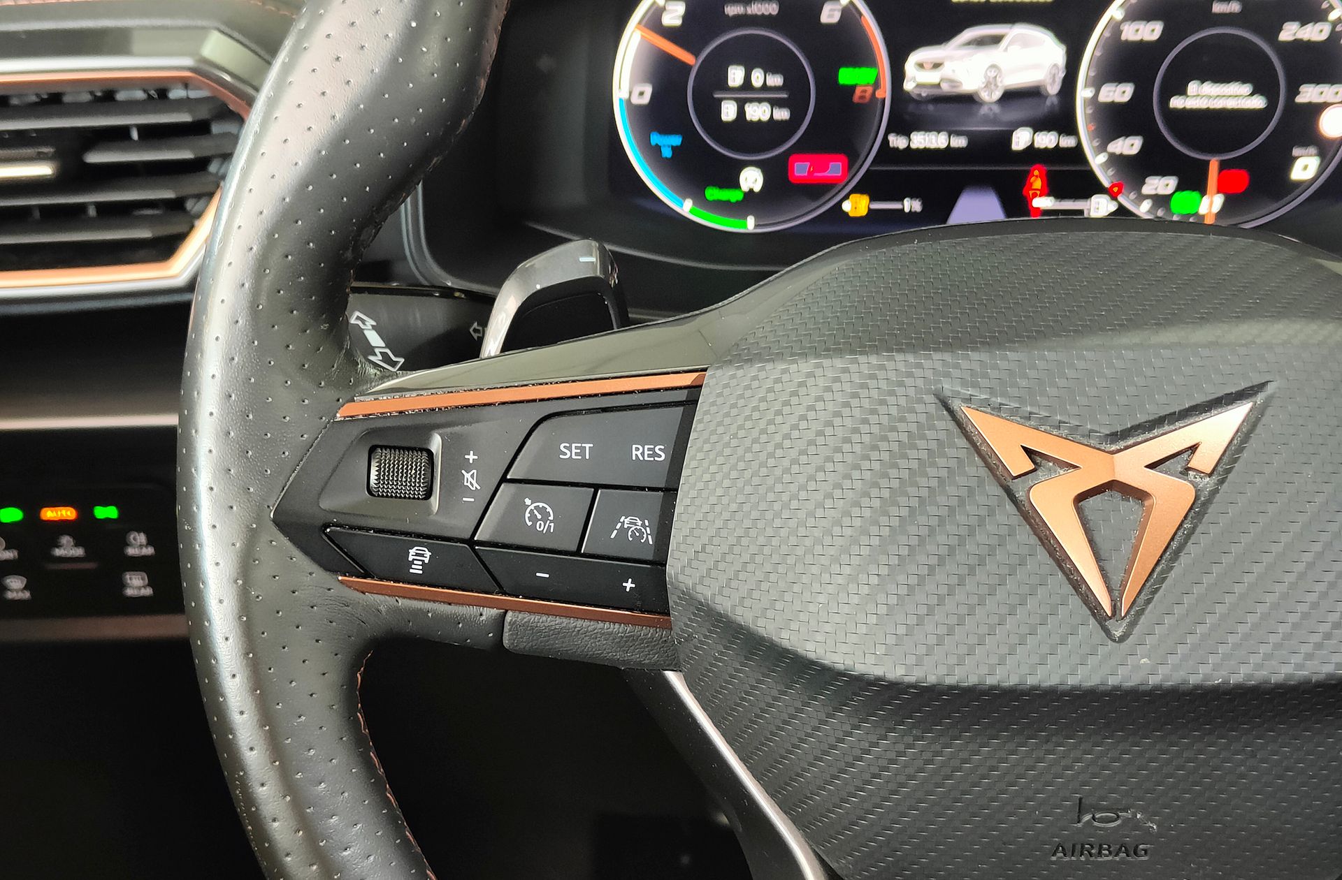 Cupra Formentor 1.4 e-Hybrid DSG - foto 30