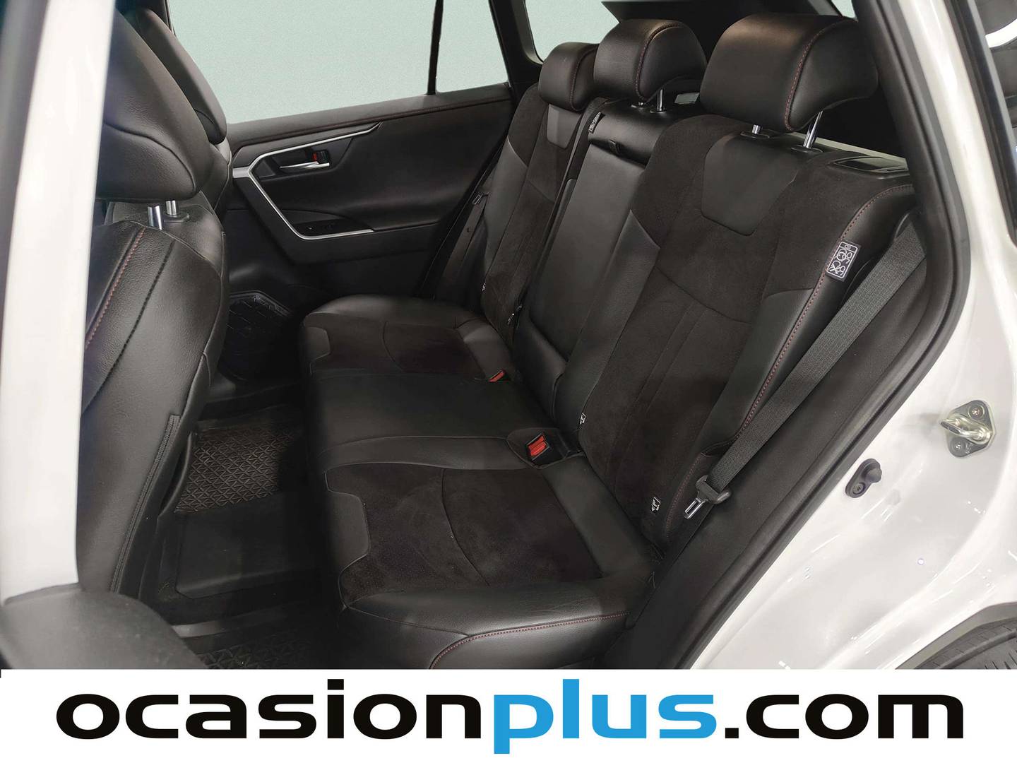 Foto asientos traseros Toyota Rav4 Toyota Rav4 2.5l PLUG-IN 300PH Style Plus e-CVT (306 CV)