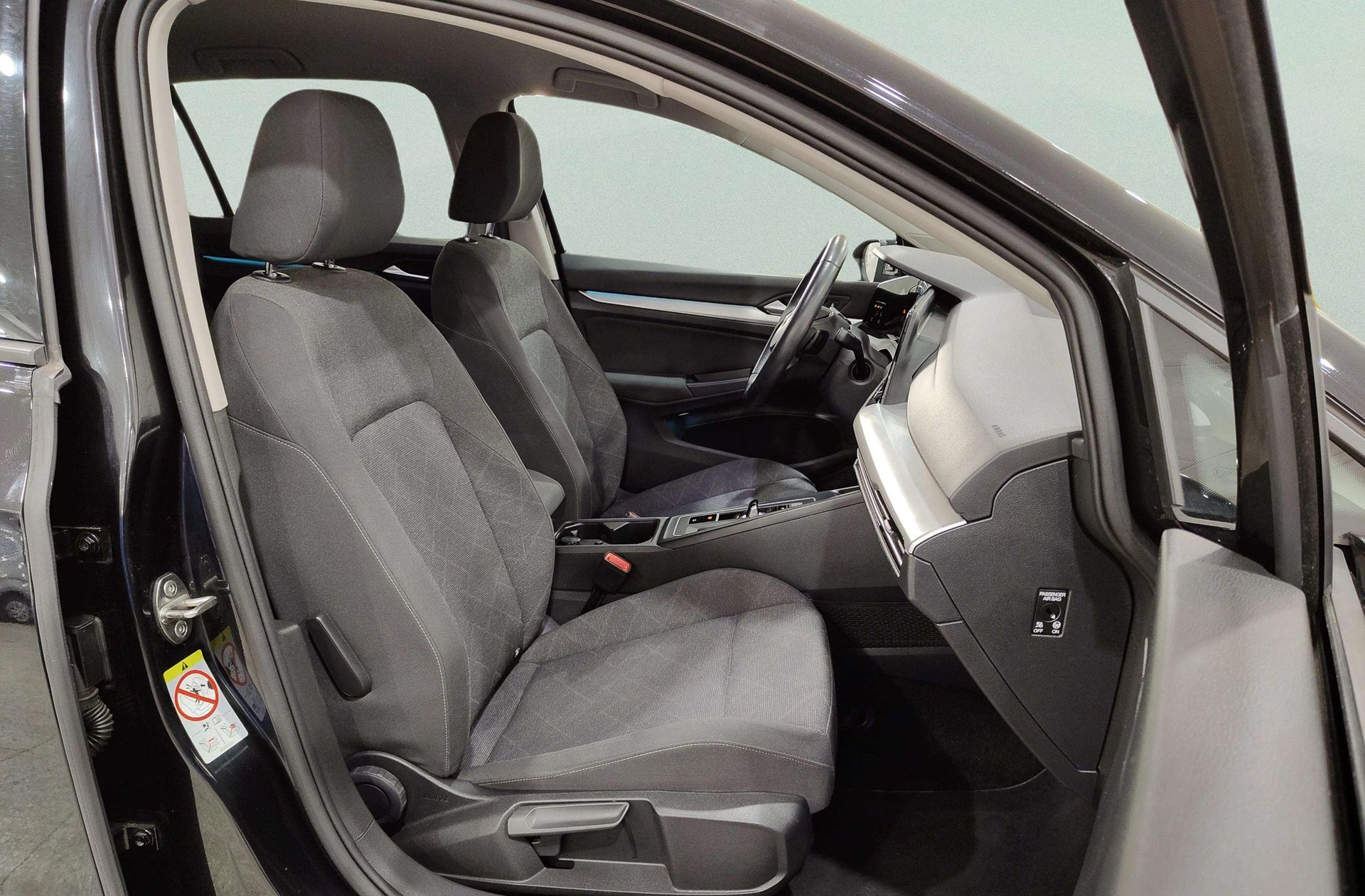 Volkswagen Golf Life 1.5 eTSI DSG - foto 18