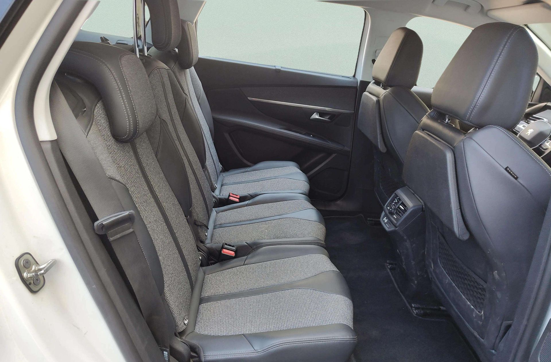 Peugeot 5008 PureTech 130 Allure 7 plazas - foto 19