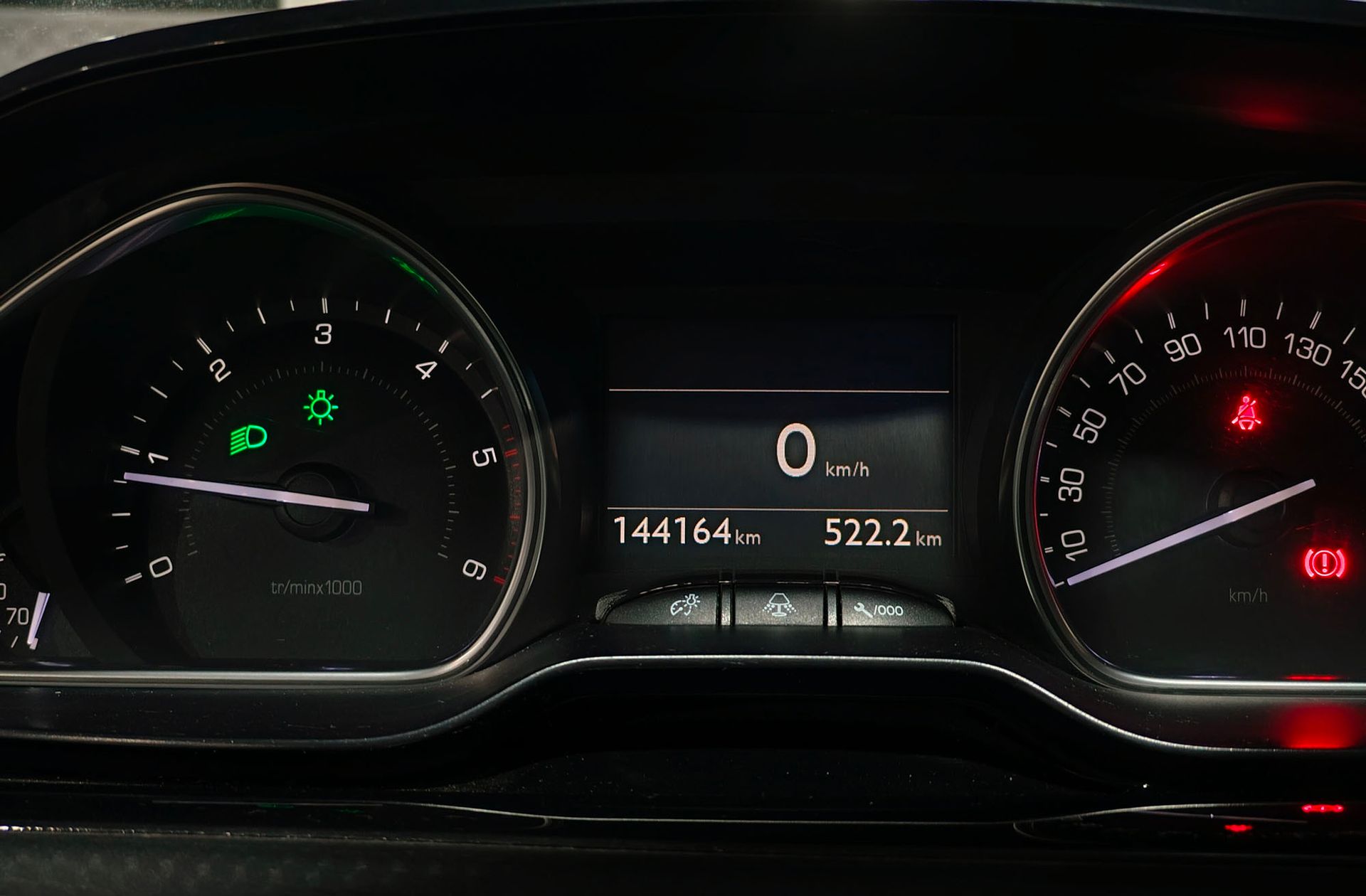 Peugeot 2008 e-HDI 92 Allure - foto 8